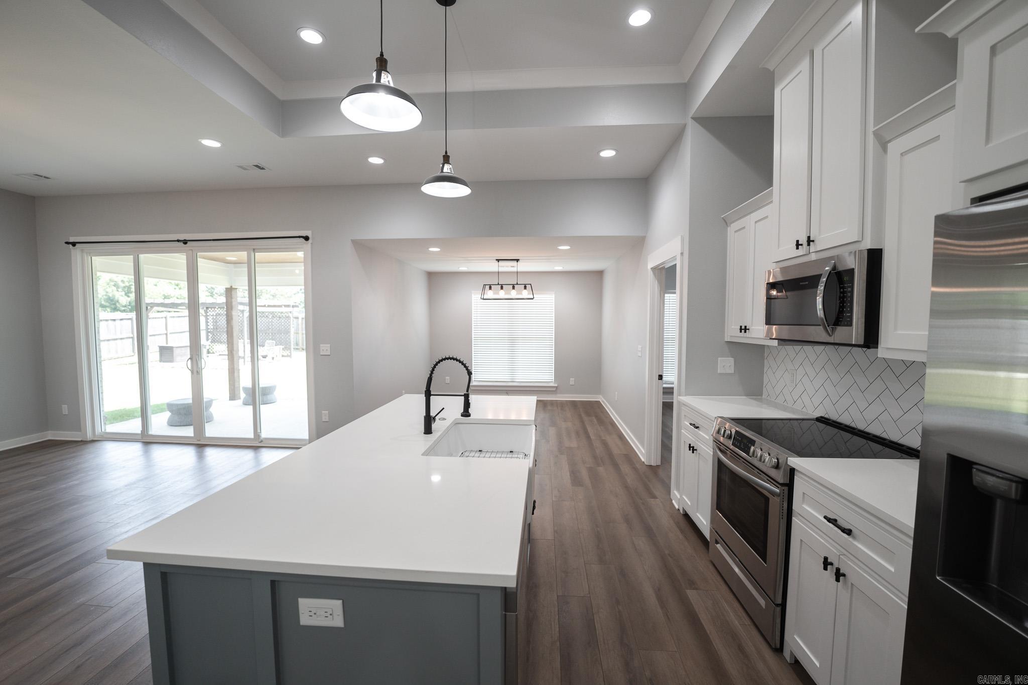 RIVENDALE COVE - Residential