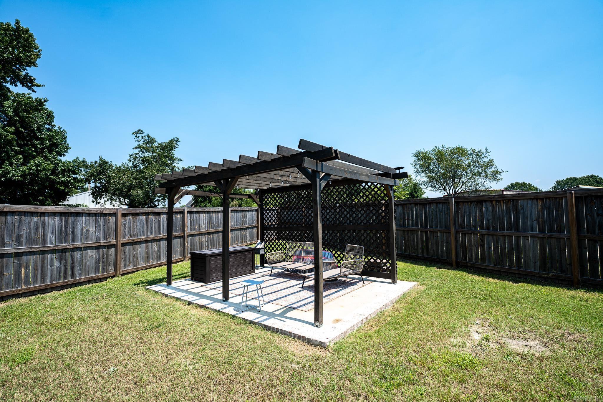 RIVENDALE COVE - Residential