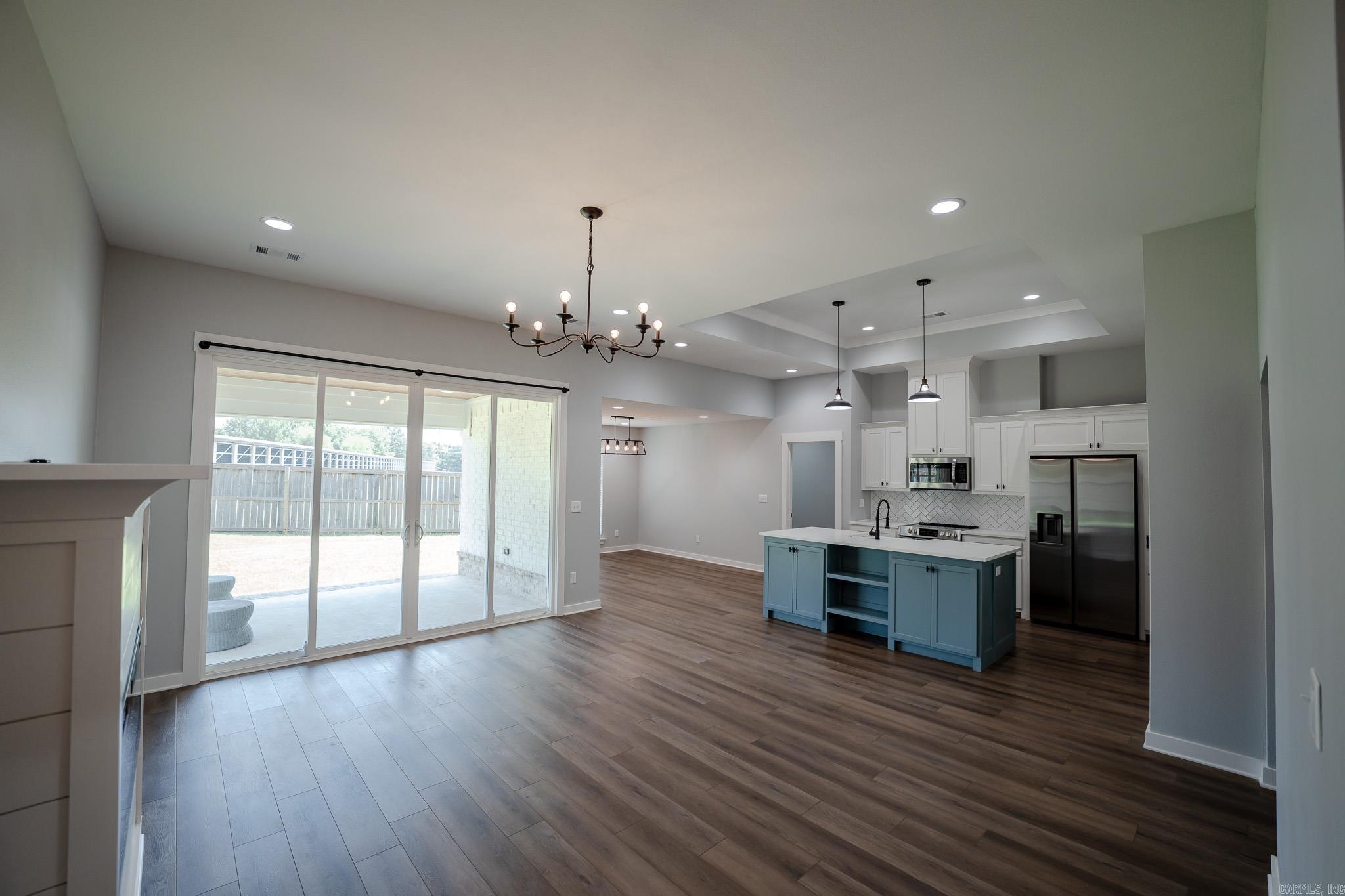 RIVENDALE COVE - Residential