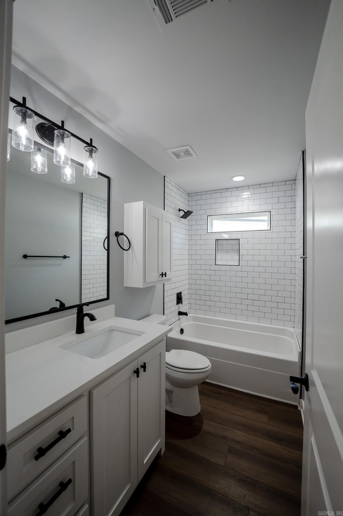 RIVENDALE COVE - Residential