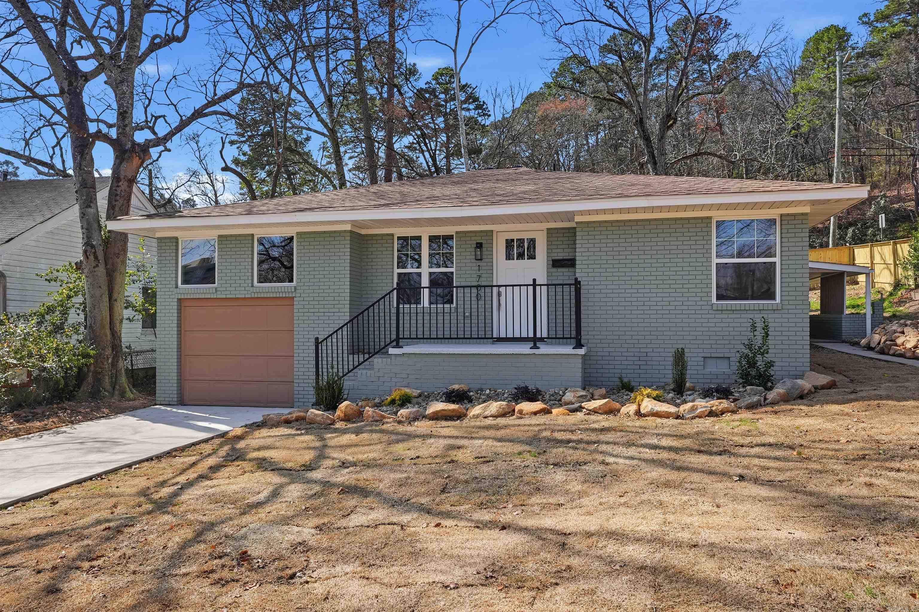 River Side - Residential