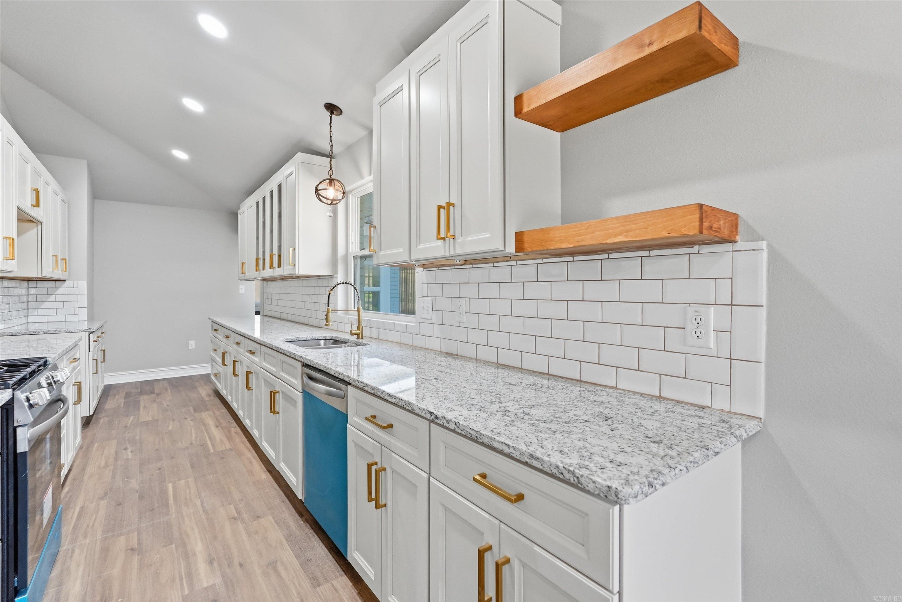 River Side - Residential