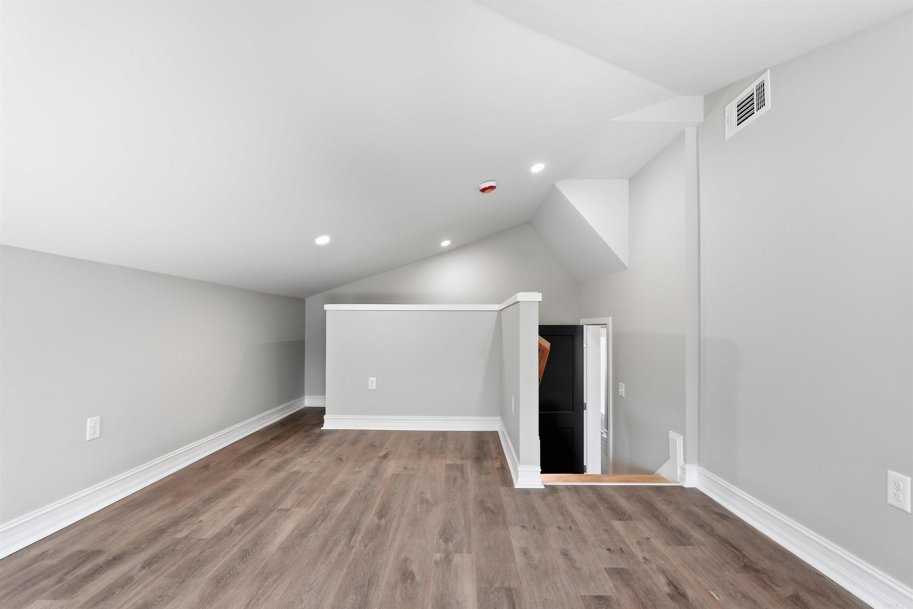 River Side - Residential