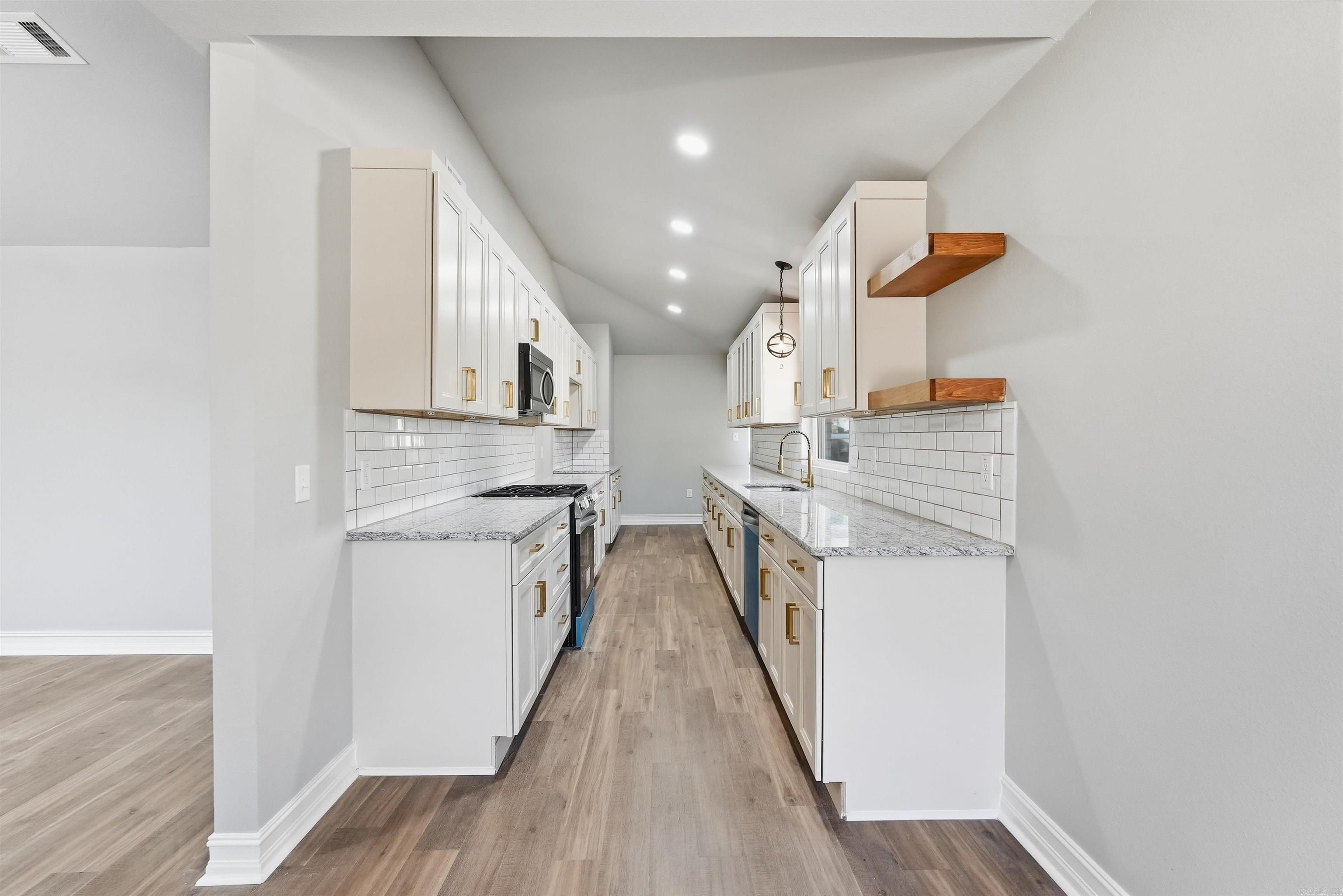 River Side - Residential