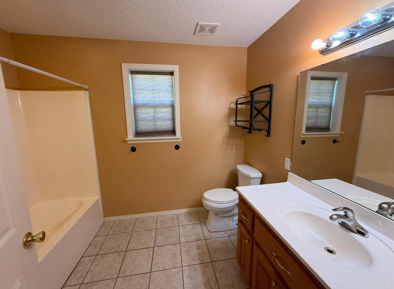 33-3S-20 - Residential Lease