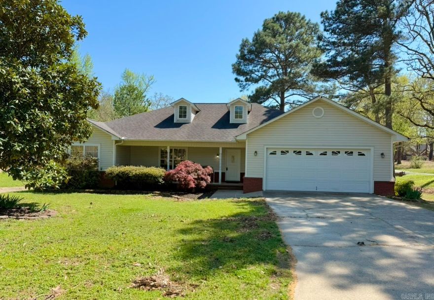 This spacious rental house is located in the highly sought-after Lake Hamilton school district, offering a prime location for families or individuals looking for a peaceful and convenient place to call home. With four bedrooms and two bathrooms, this house provides ample space for comfortable living. The open floor plan features a large living room, dining area, and a fully equipped kitchen with all appliances including refrigerator. The master bedroom includes a large en-suite bathroom with both a soaking tub and separate walk-in shower. Outside, the backyard and covered patio offer a perfect spot for outdoor relaxation or entertaining. Just minutes from the bypass providing easy access to shopping, dining, and recreational activities!