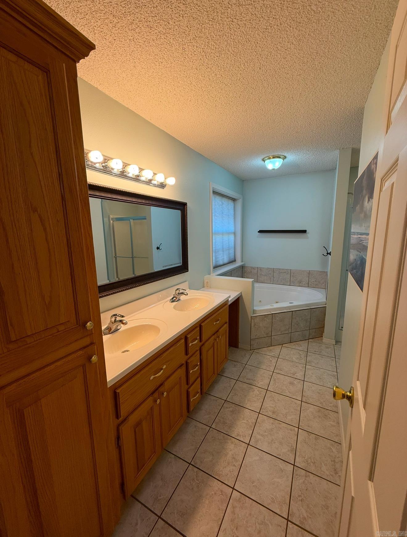 33-3S-20 - Residential Lease