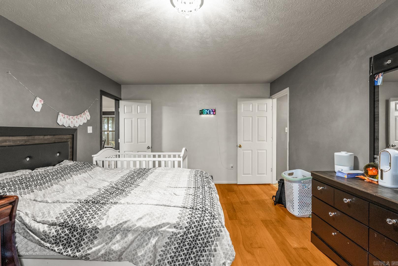 PINE VILLAGE - Residential