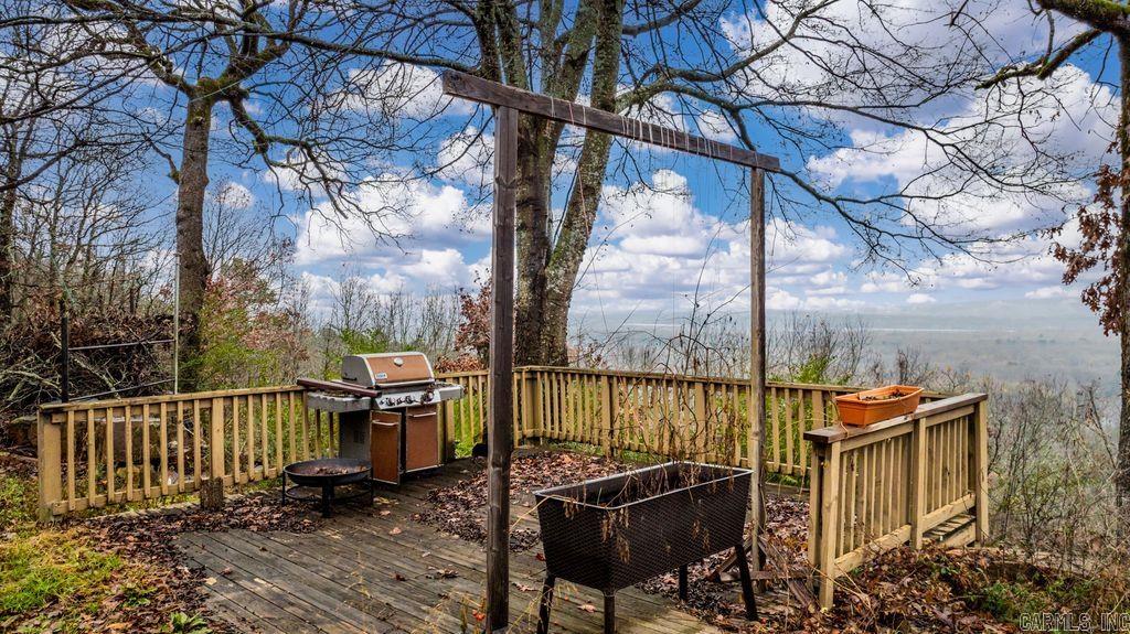 PINE VILLAGE - Residential