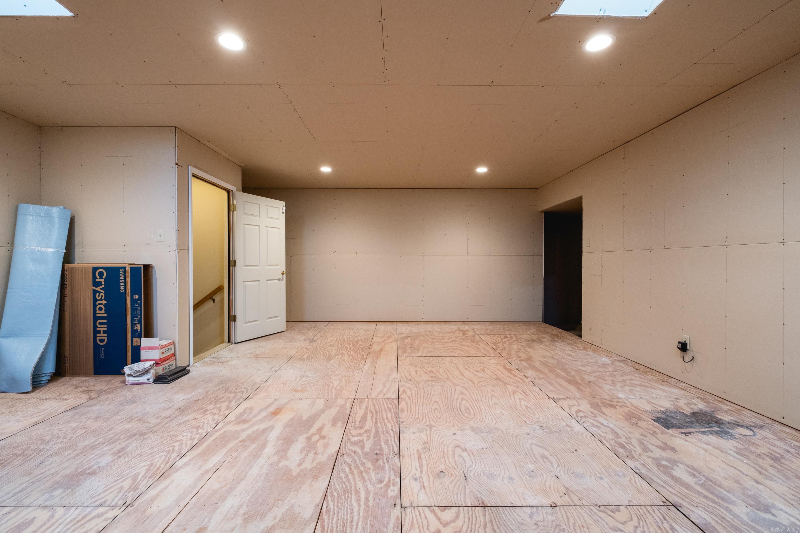 CHENAL VALLEY ABERDEEN - Residential