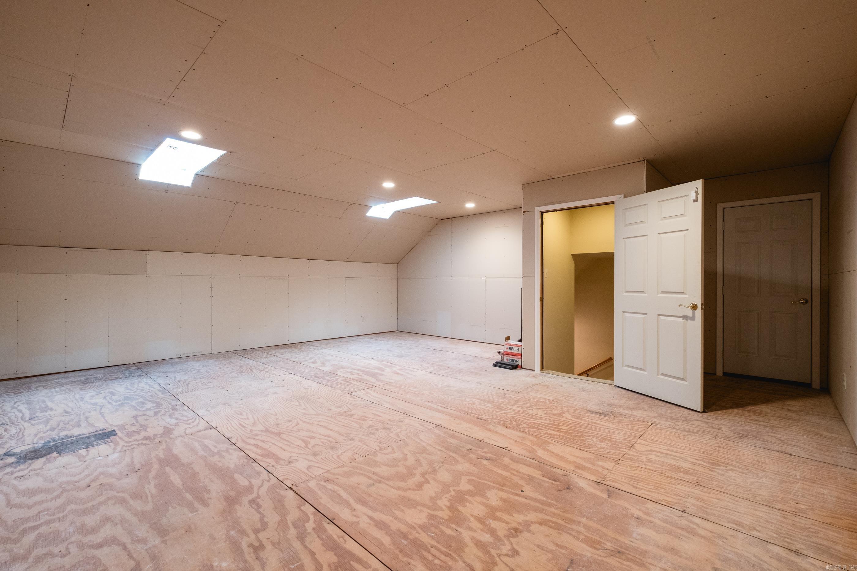 CHENAL VALLEY ABERDEEN - Residential