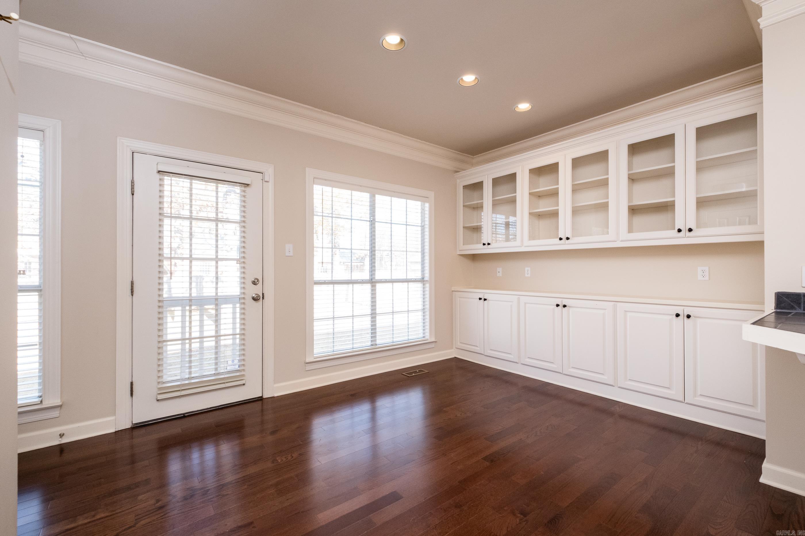 CHENAL VALLEY ABERDEEN - Residential