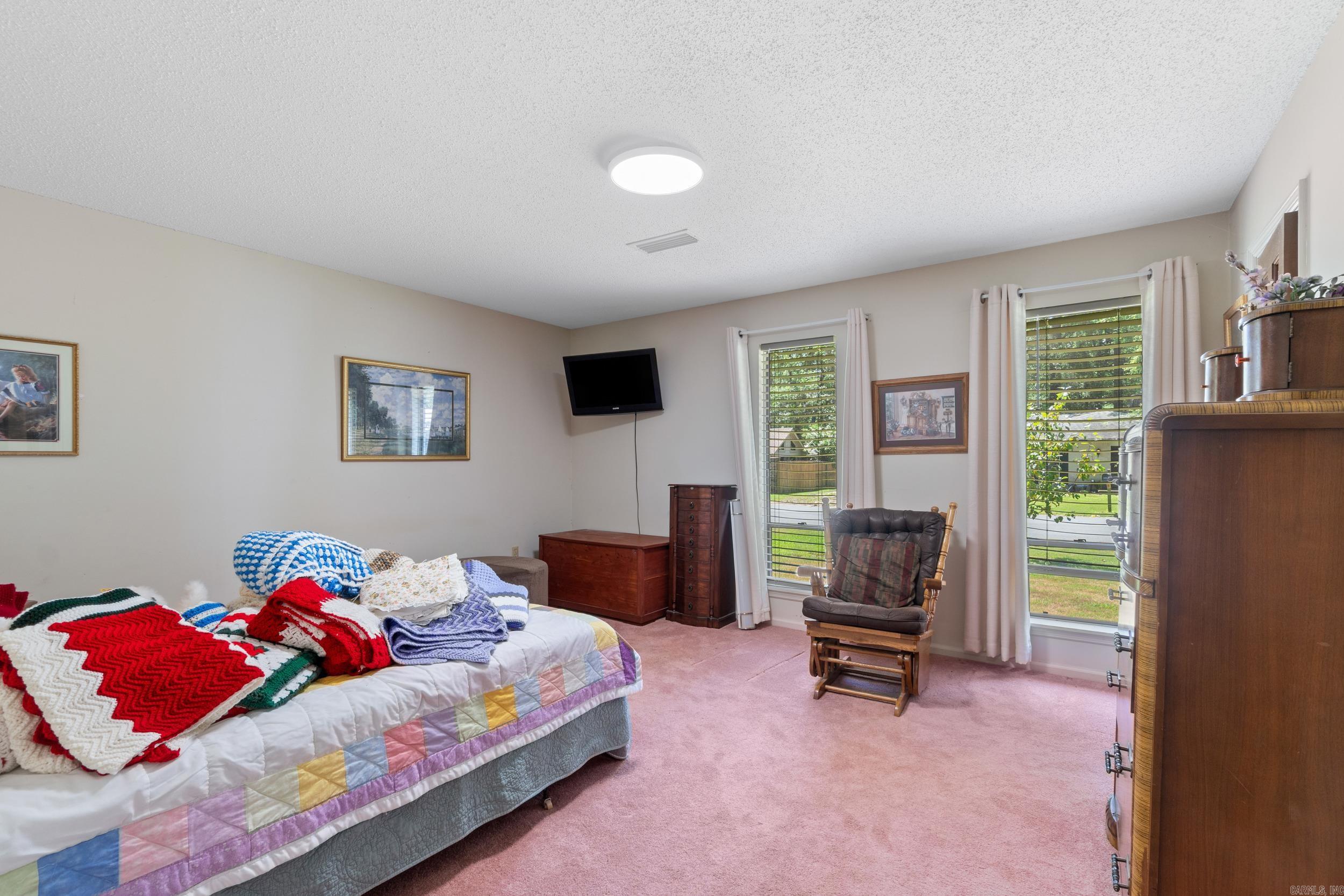 SMOKING OAKS ADD - Residential