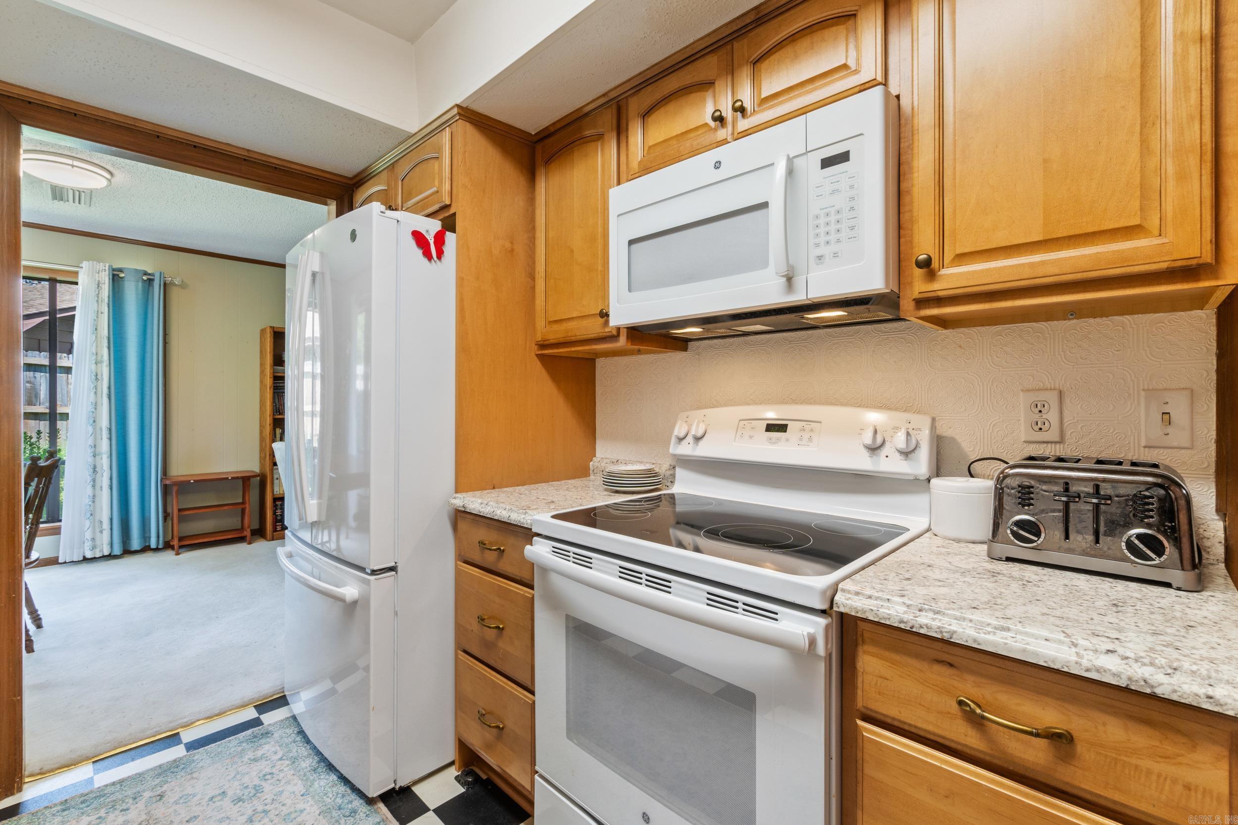 SMOKING OAKS ADD - Residential