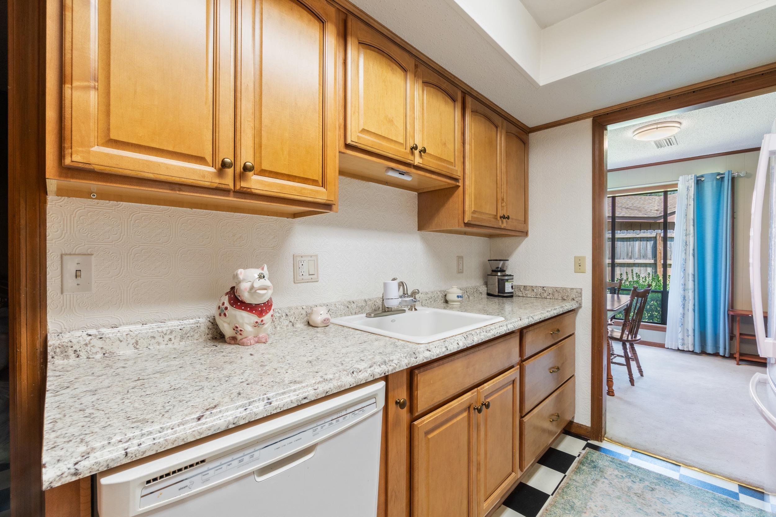 SMOKING OAKS ADD - Residential