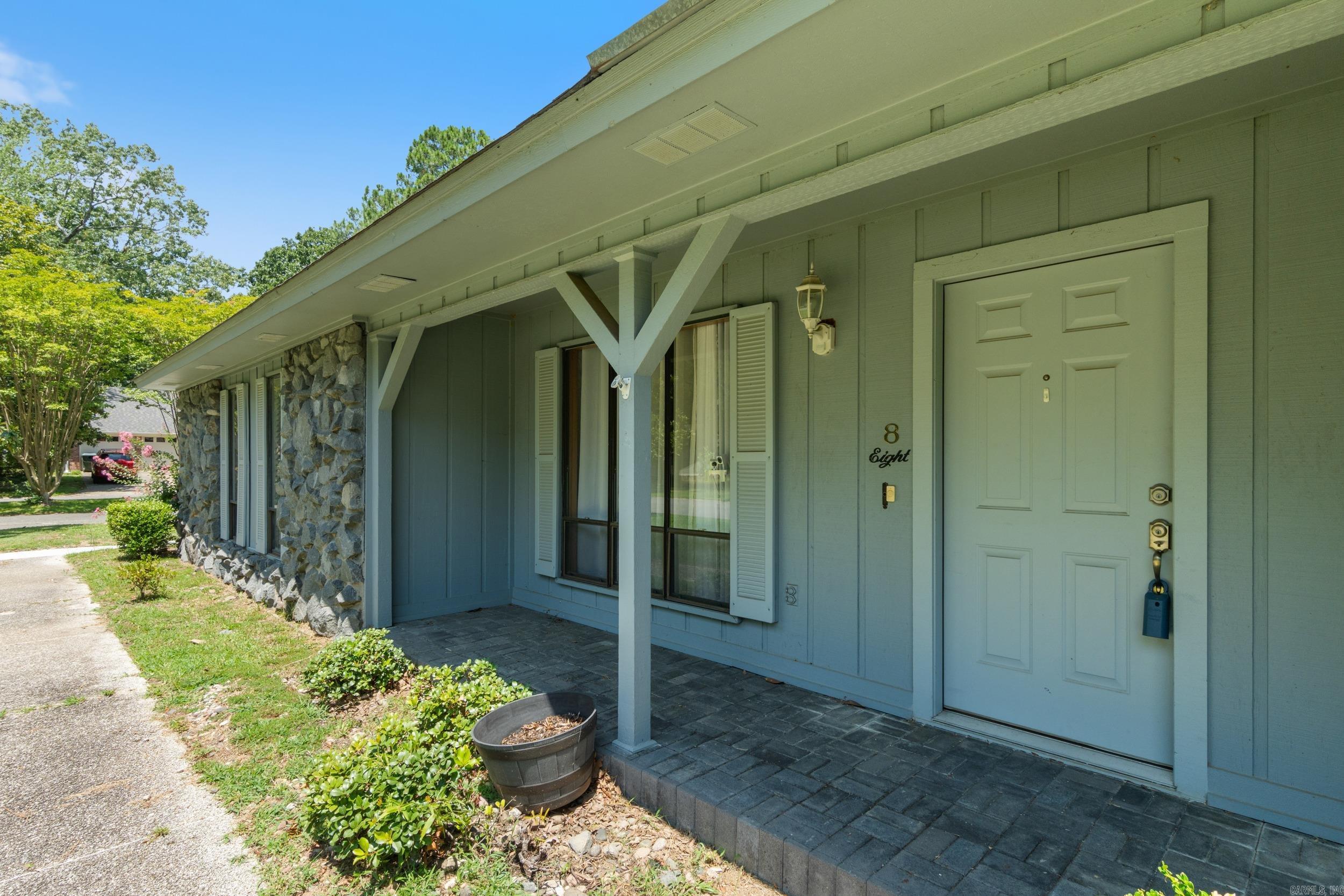 SMOKING OAKS ADD - Residential