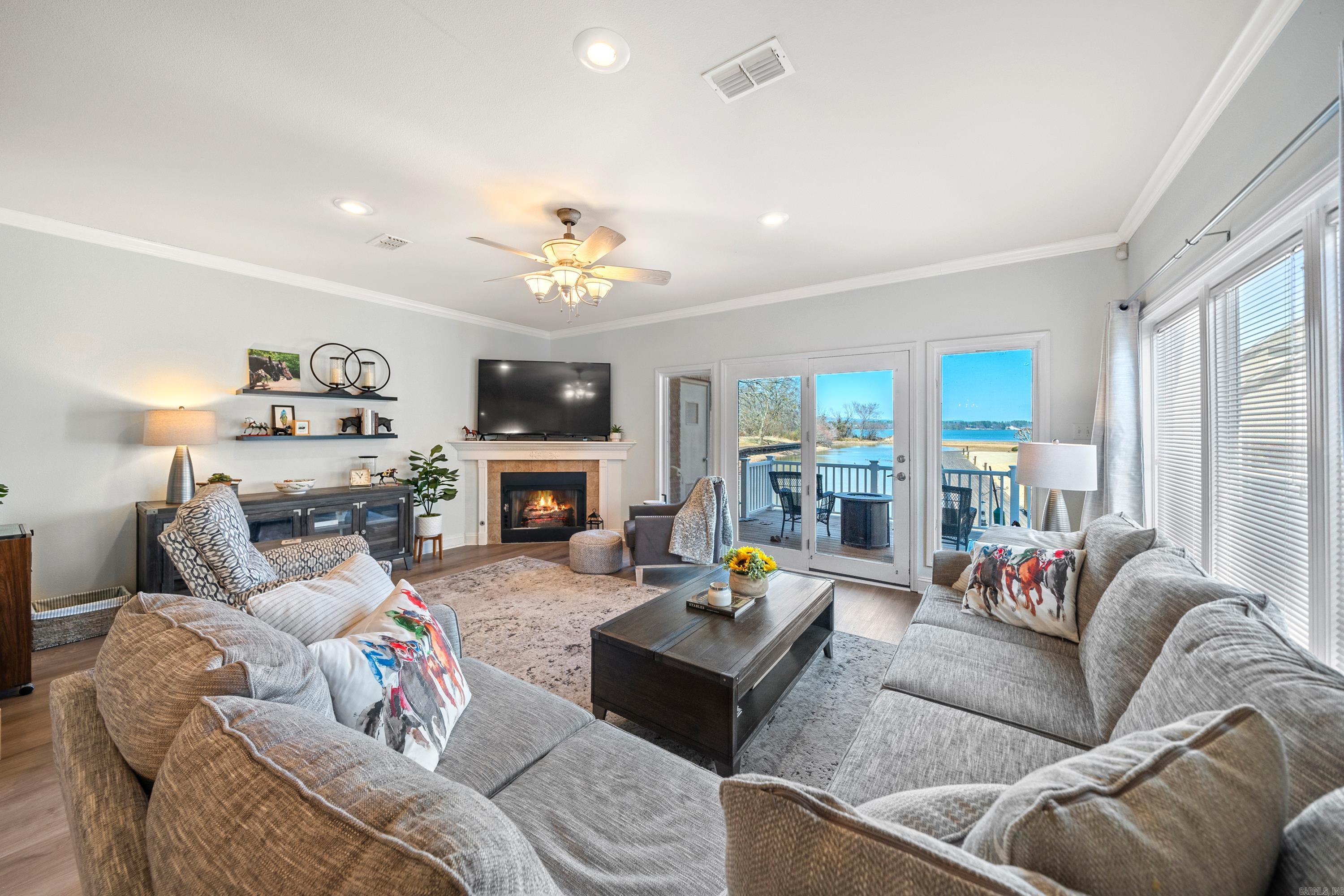 CARMEL BAY - Residential