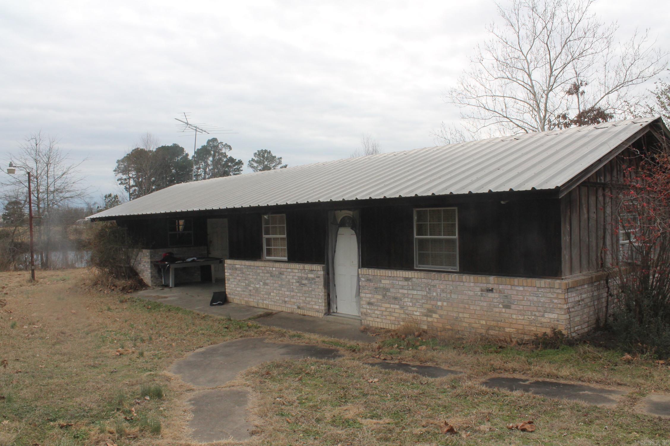 TOWN OF PRATTSVILLE - Residential