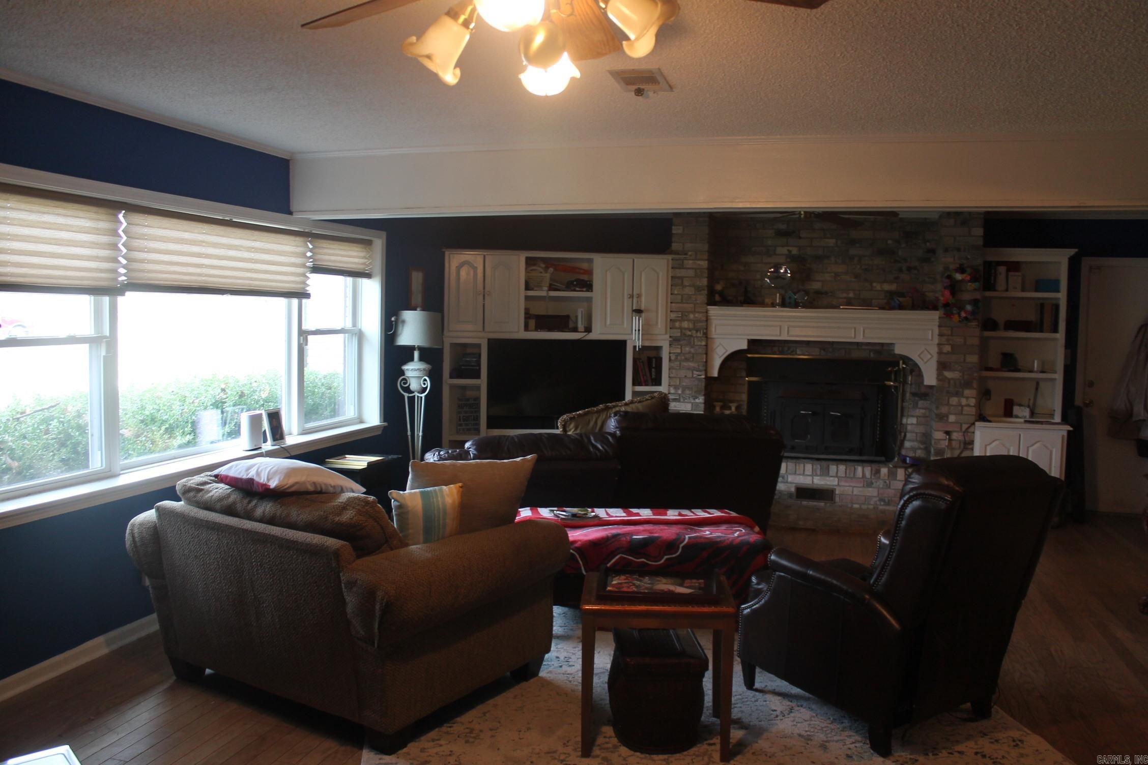 TOWN OF PRATTSVILLE - Residential