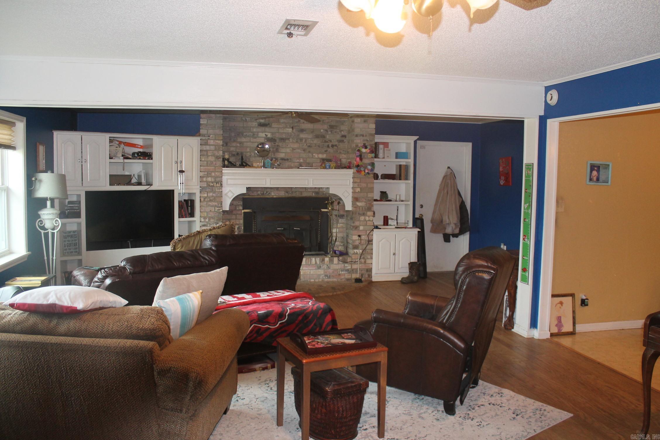 TOWN OF PRATTSVILLE - Residential