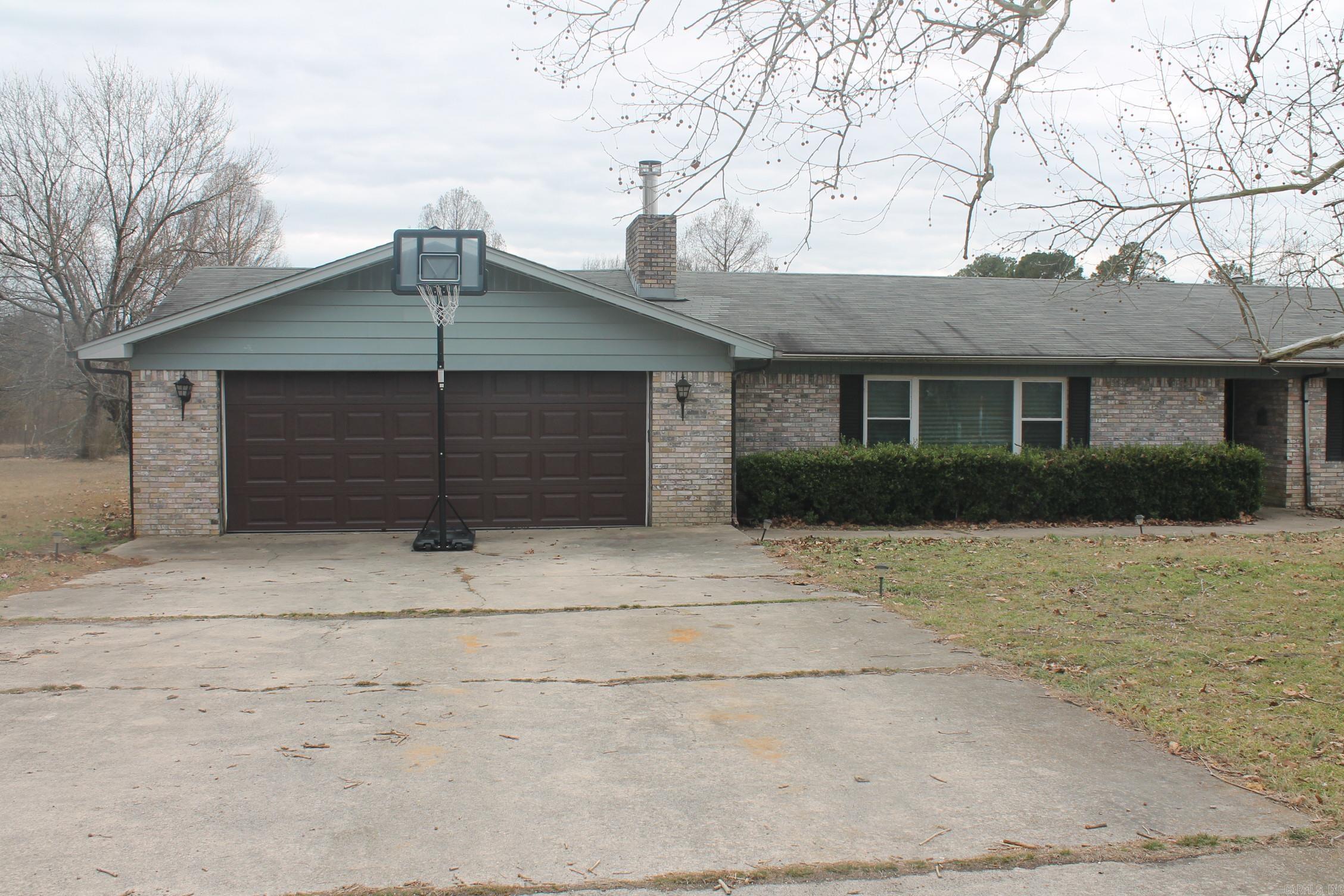 TOWN OF PRATTSVILLE - Residential