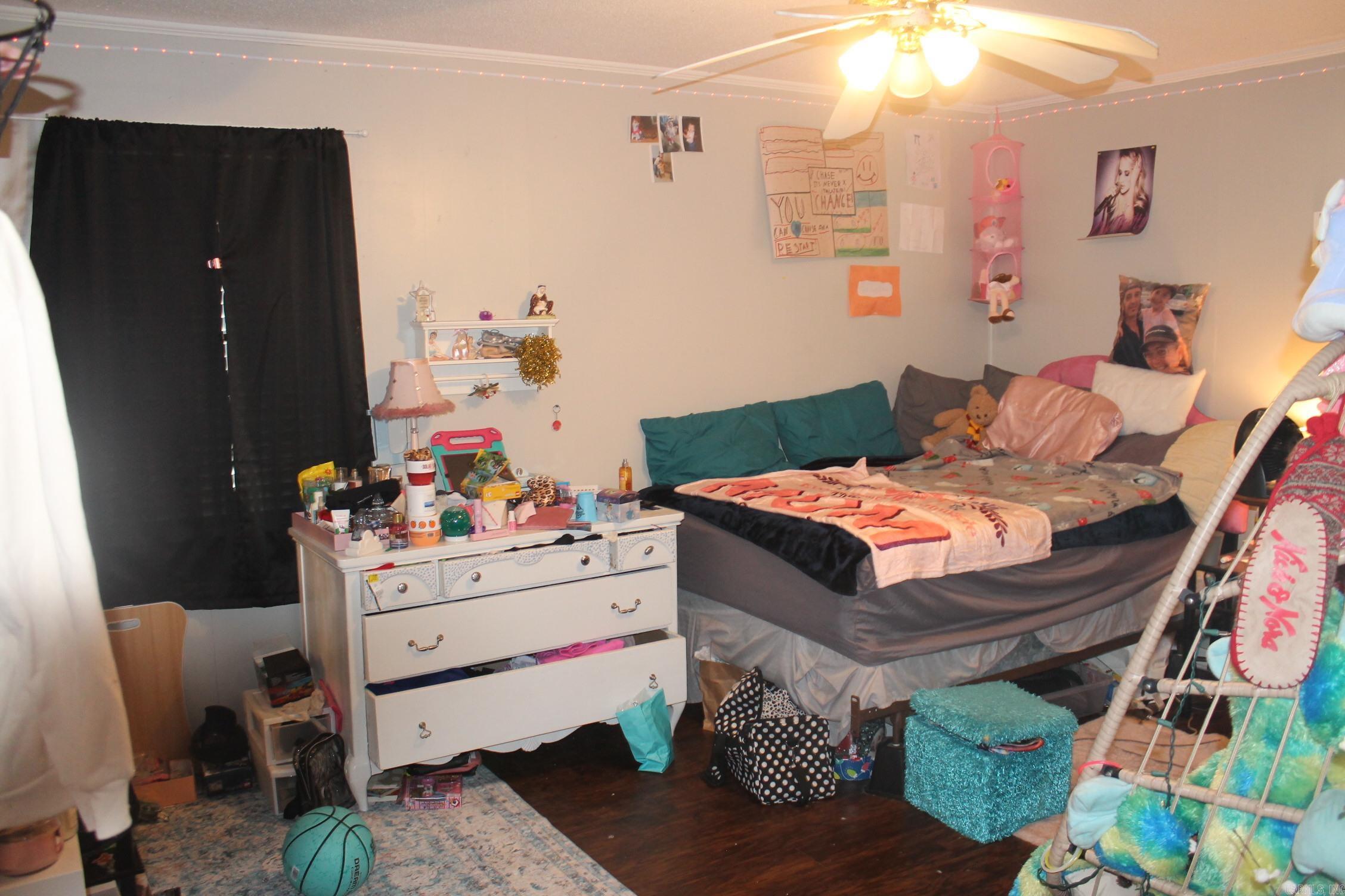 TOWN OF PRATTSVILLE - Residential