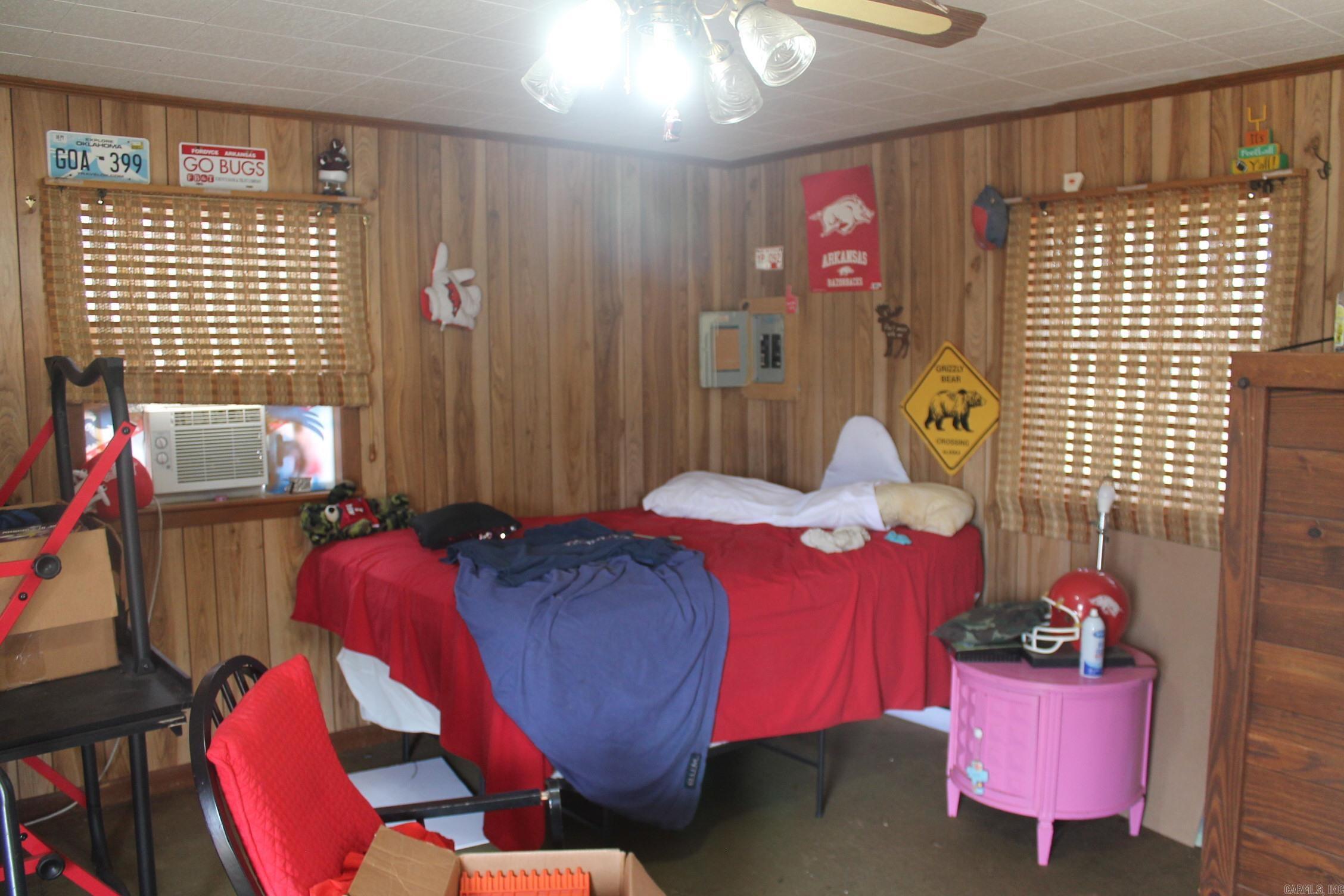 TOWN OF PRATTSVILLE - Residential