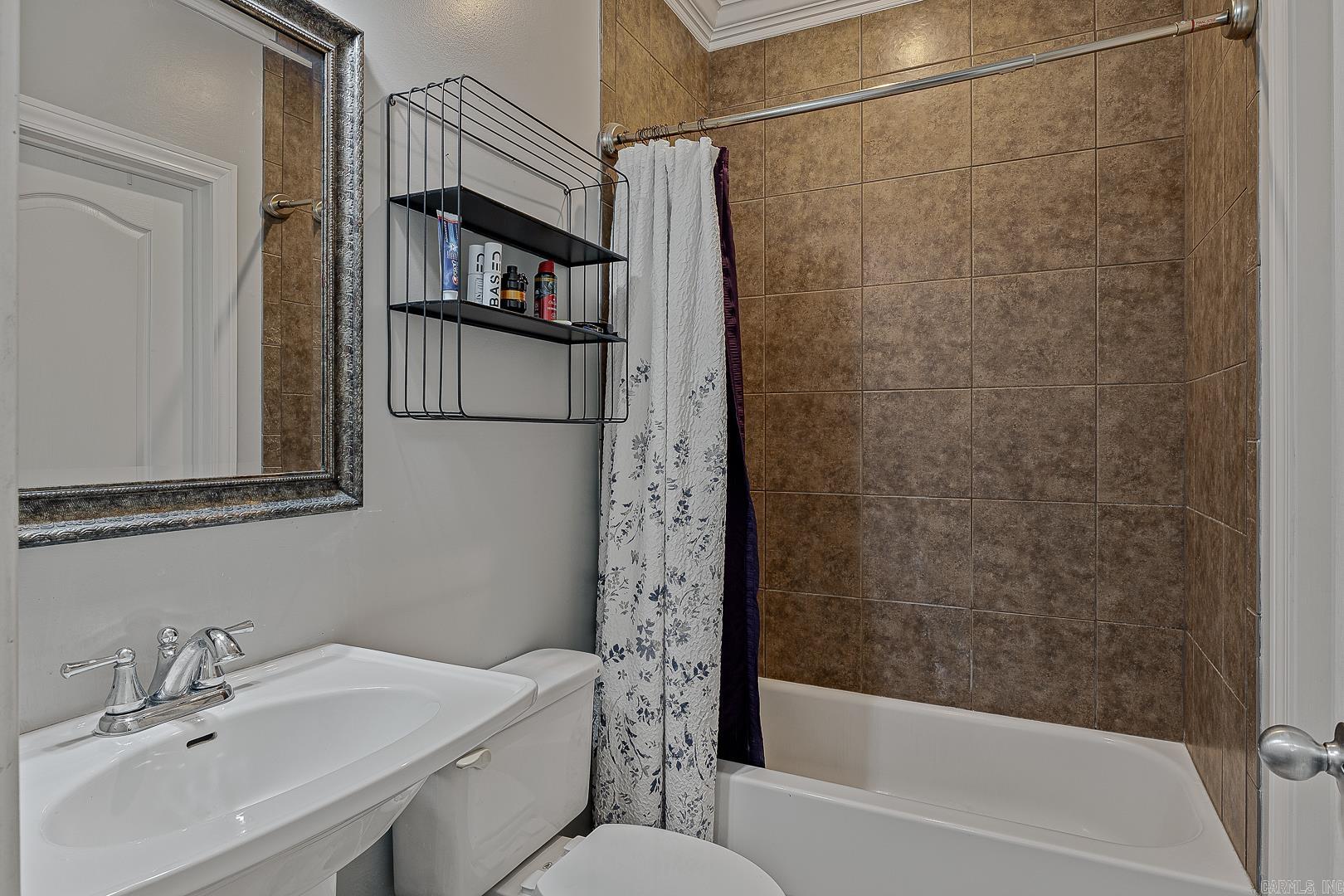 BRONZE LEAF ESTATES - Residential