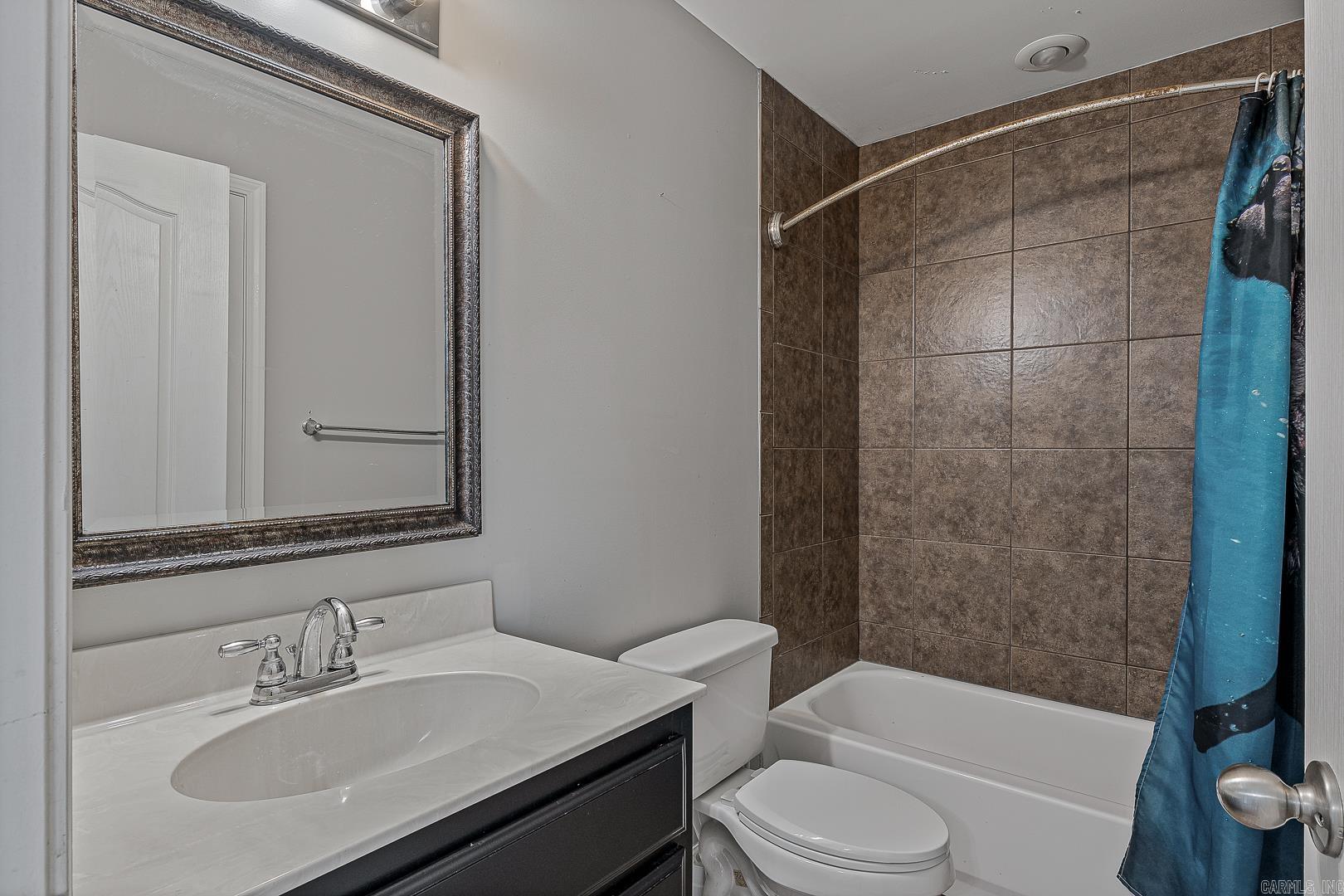 BRONZE LEAF ESTATES - Residential