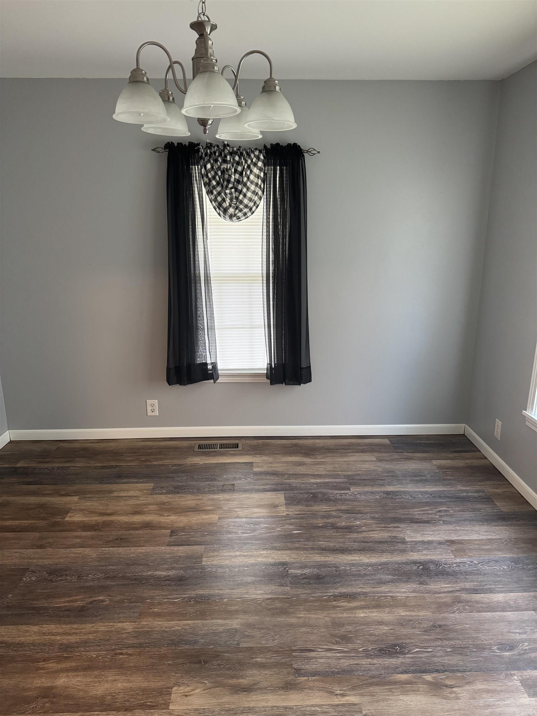 TOWN OF POYEN - Residential