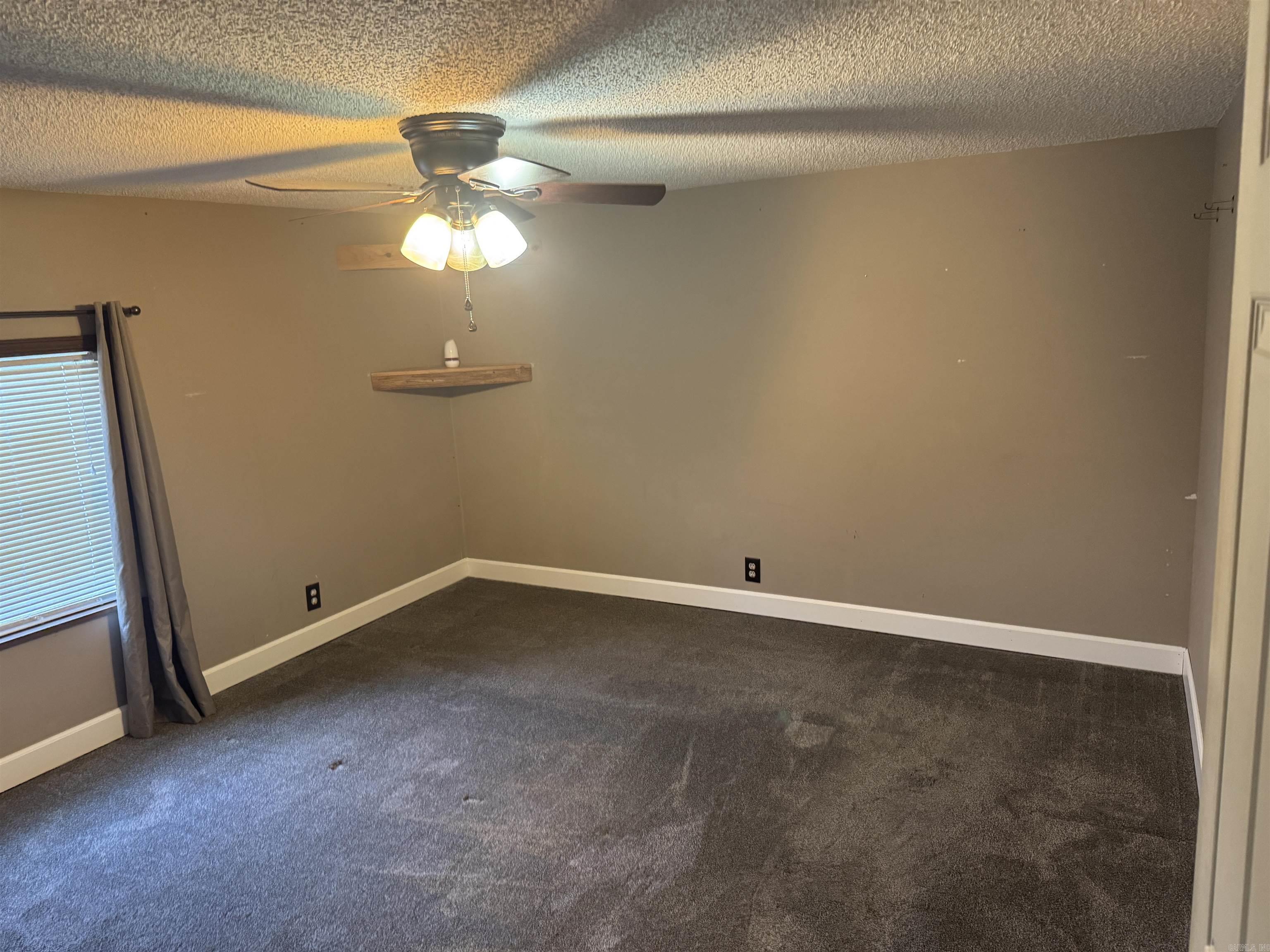 TOWN OF POYEN - Residential