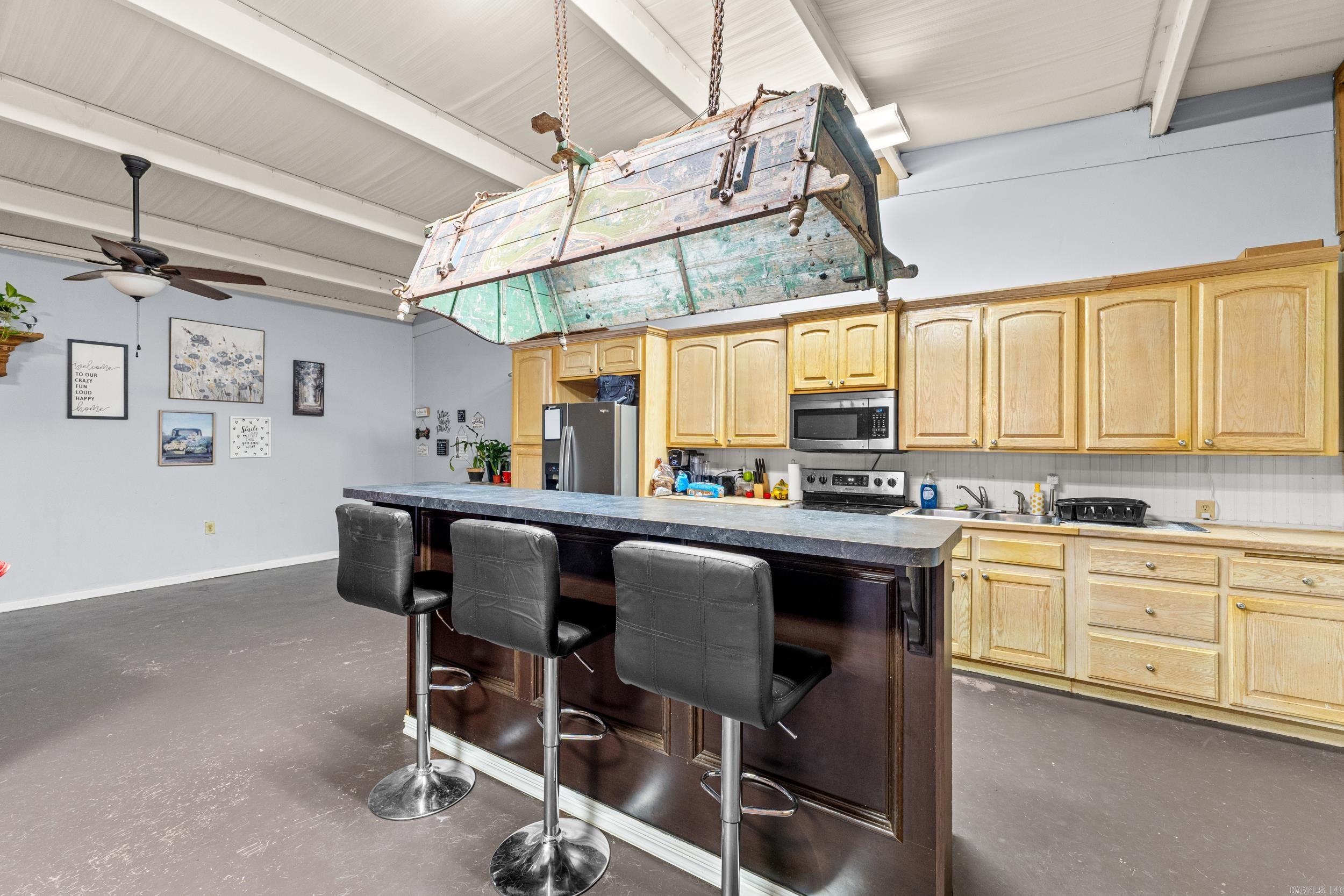 Metes & Bounds - Residential Income