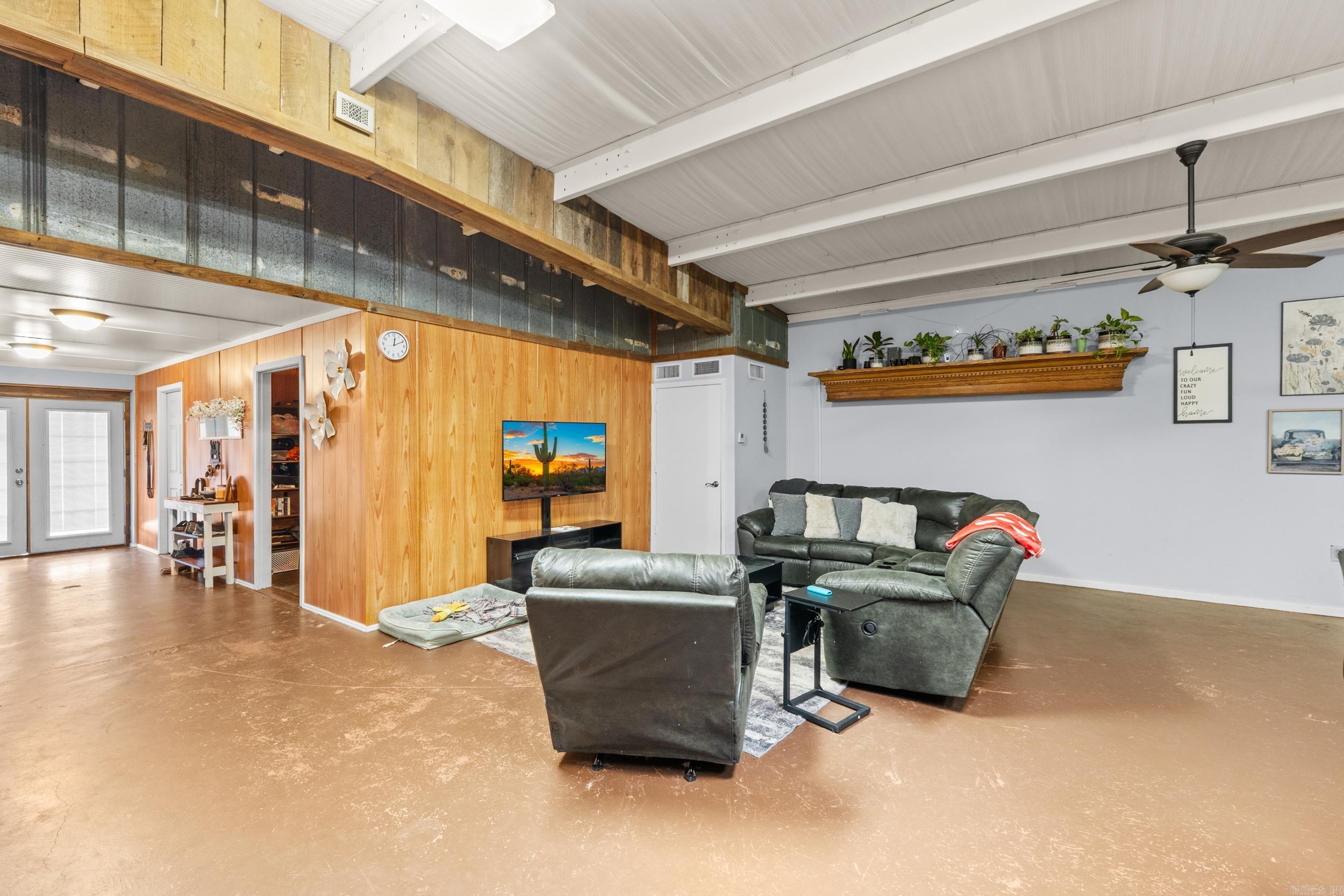 Metes & Bounds - Residential Income