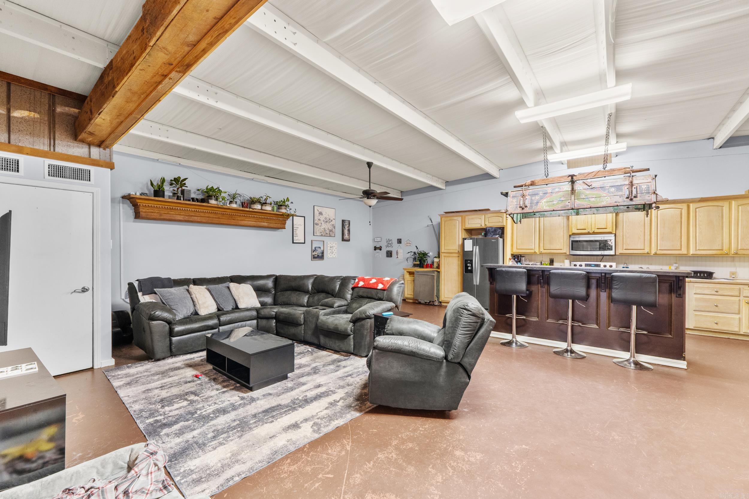 Metes & Bounds - Residential Income