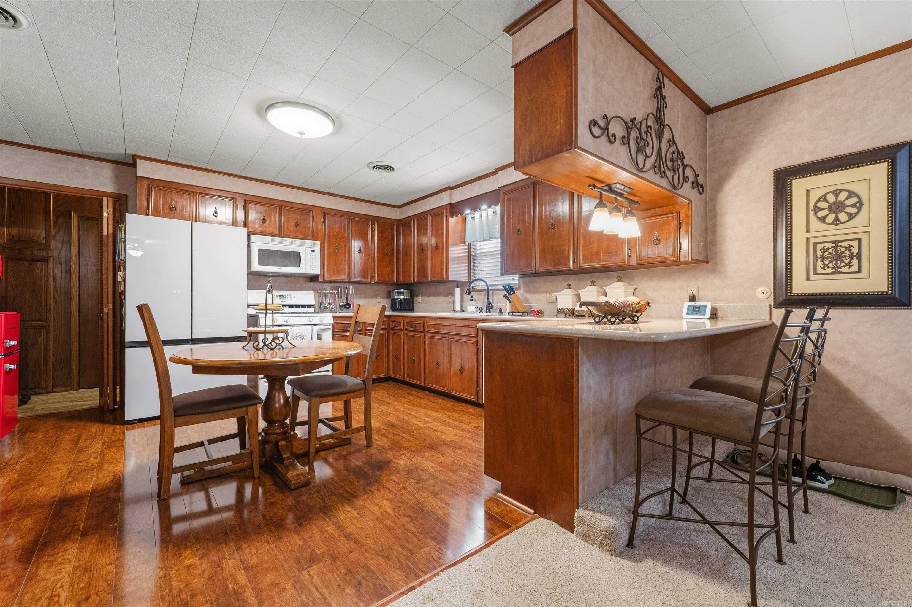 Metes & Bounds - Residential Income