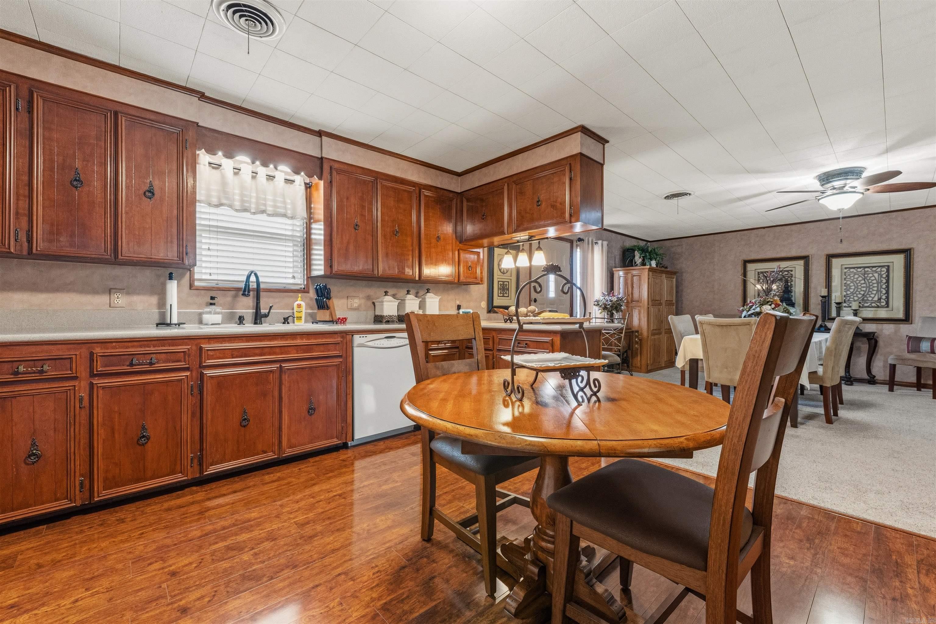 Metes & Bounds - Residential Income