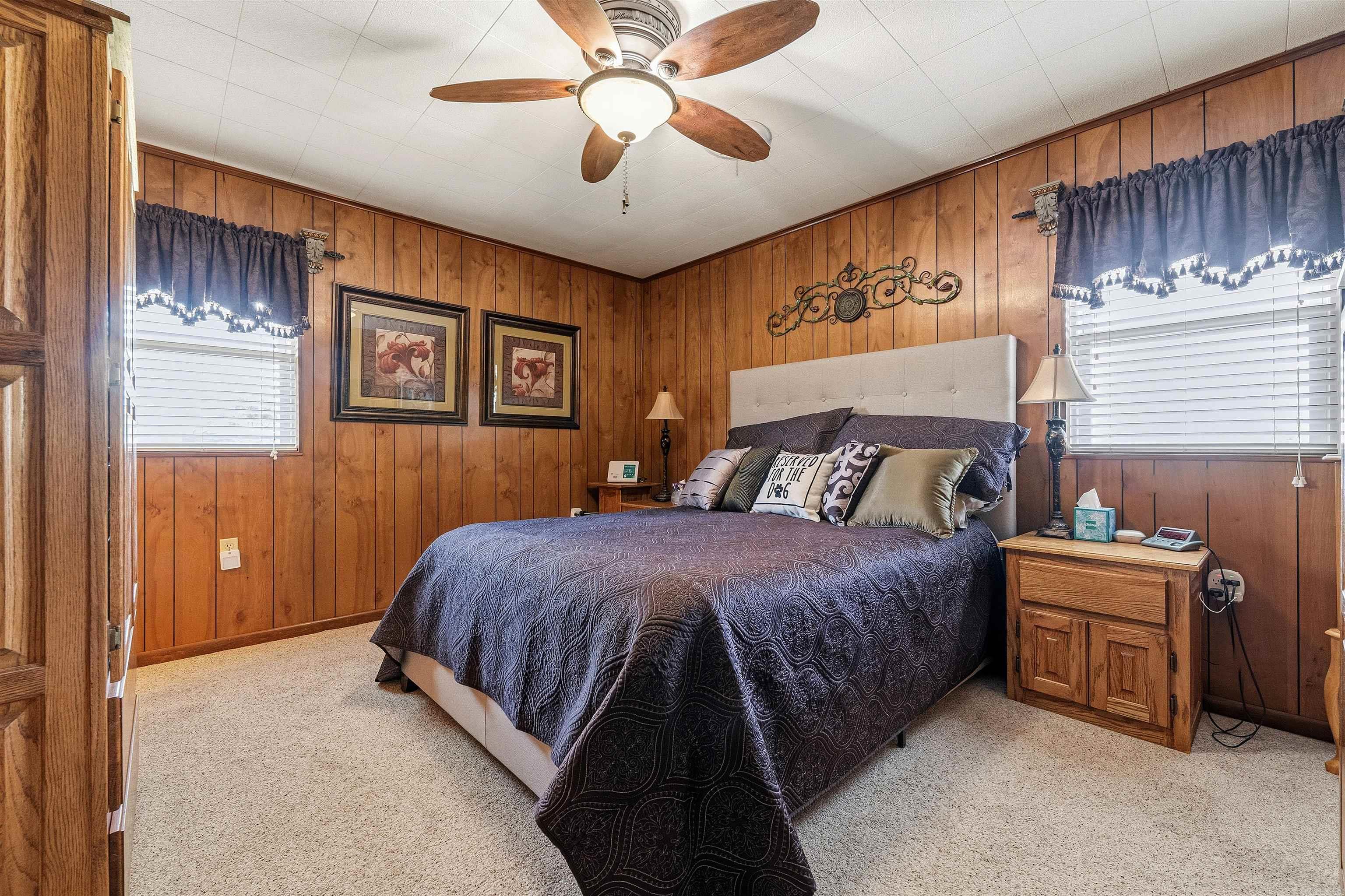 Metes & Bounds - Residential Income