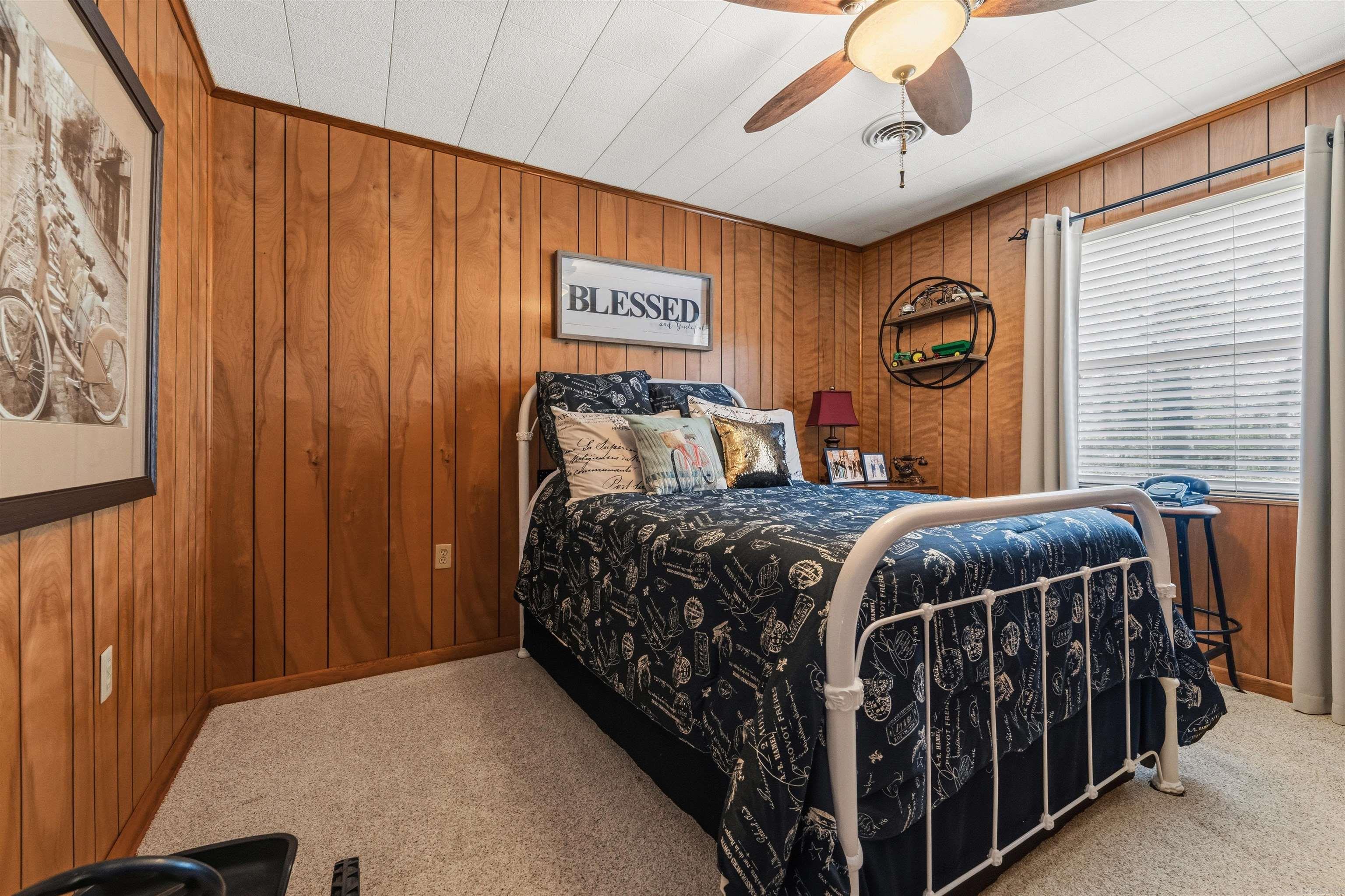 Metes & Bounds - Residential Income