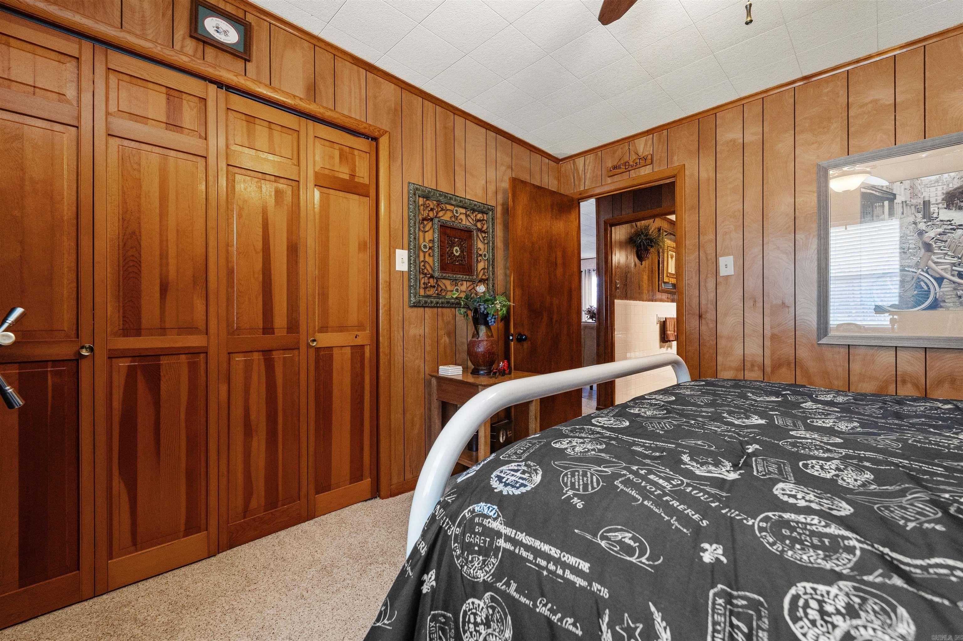 Metes & Bounds - Residential Income