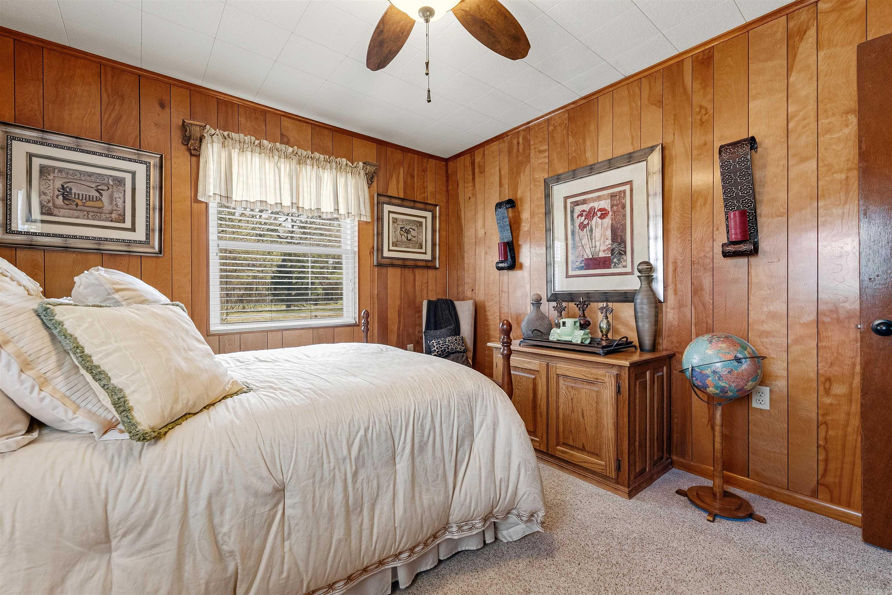 Metes & Bounds - Residential Income