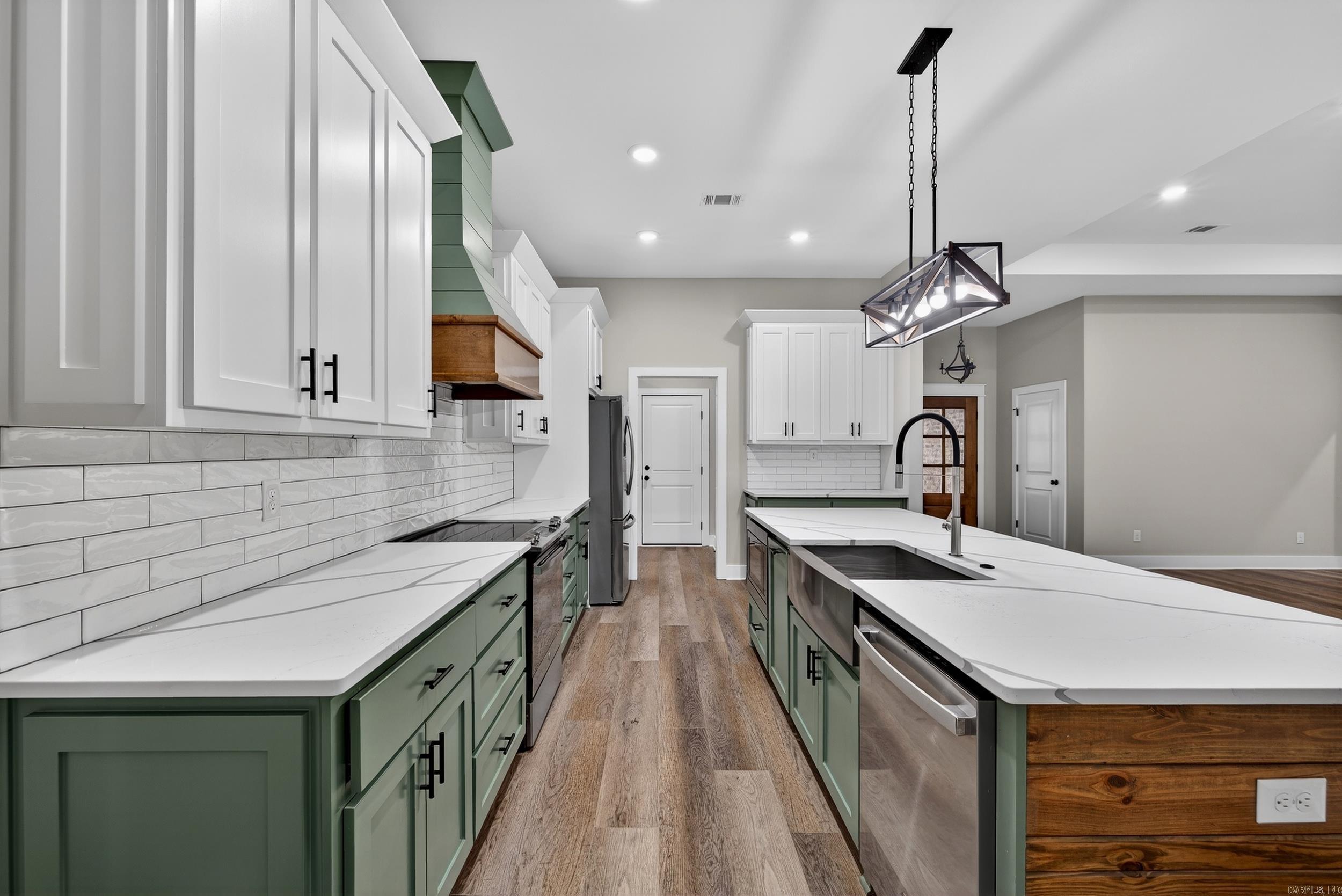 DENALI HEIGHTS - Residential