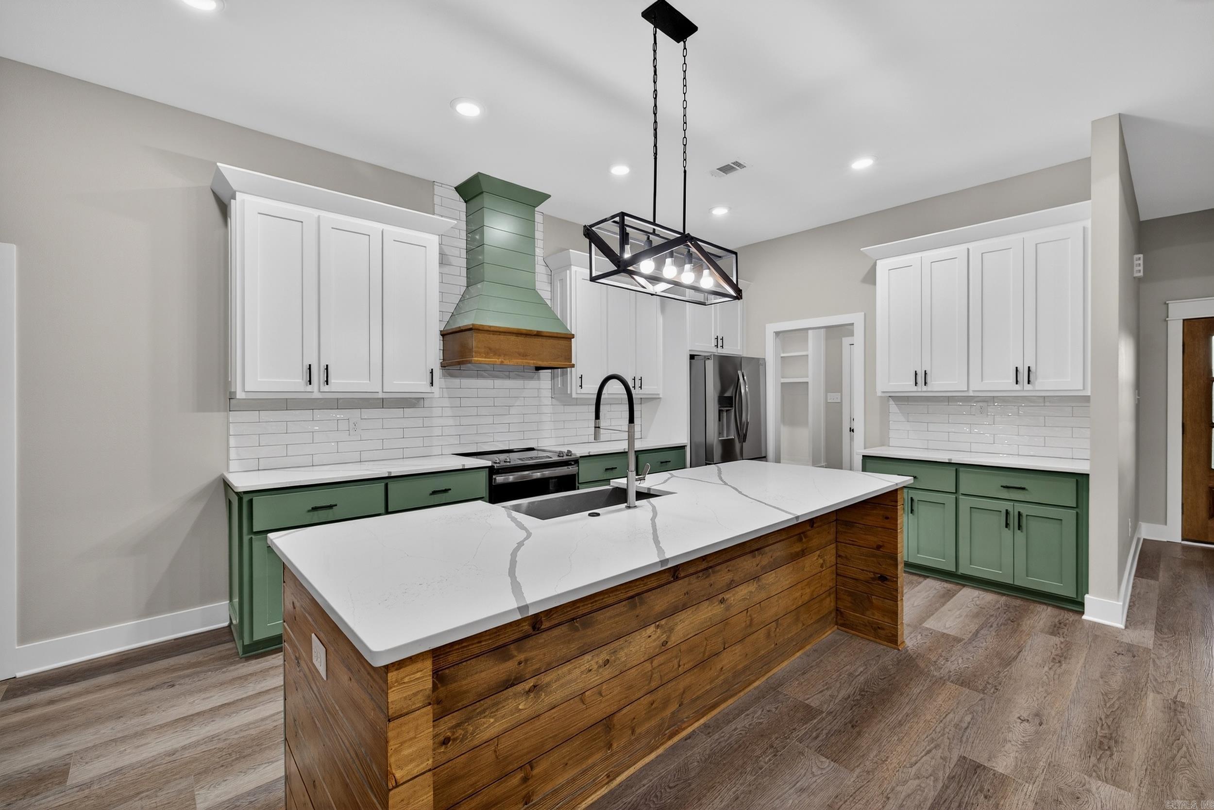 DENALI HEIGHTS - Residential