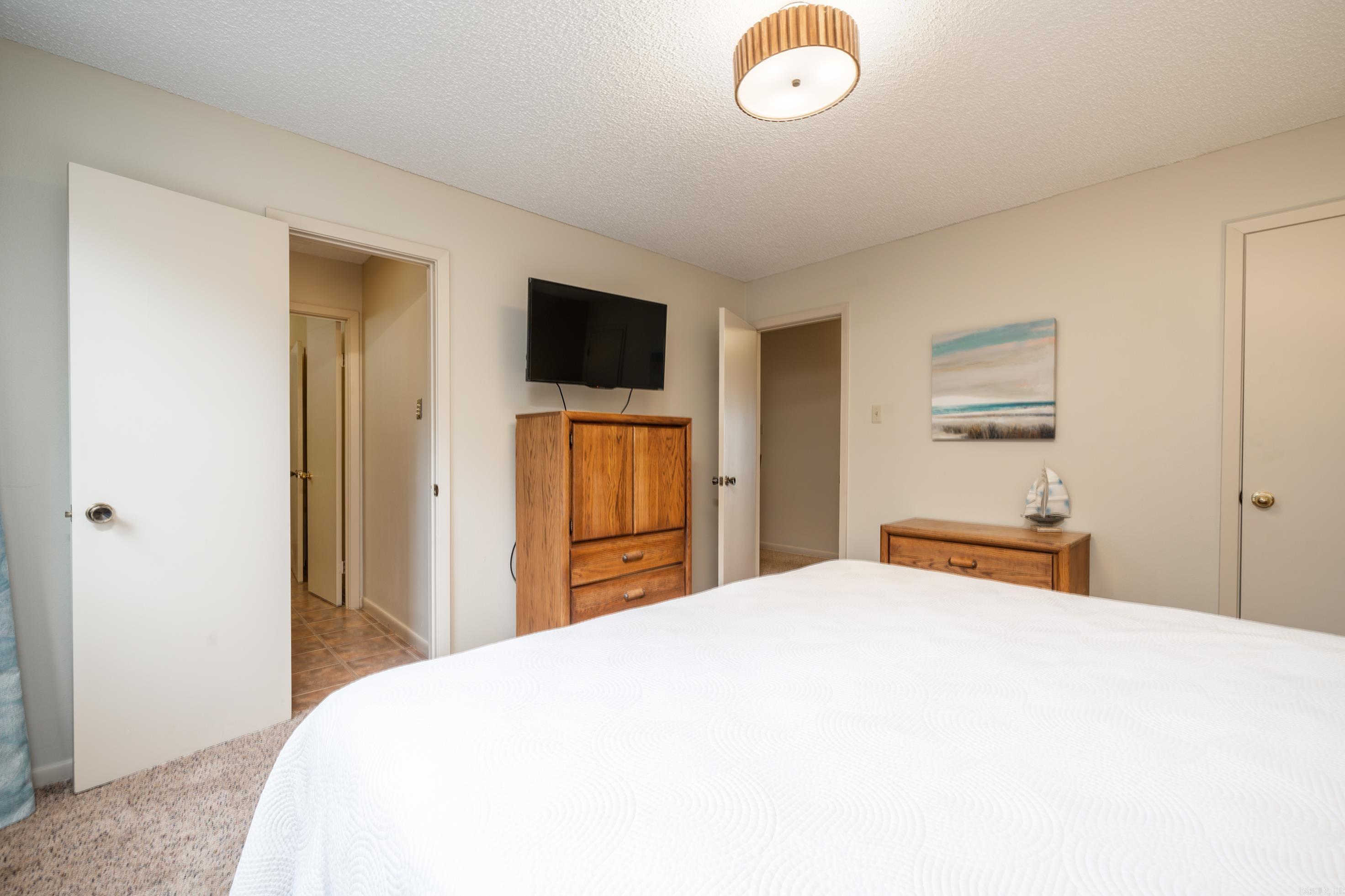 EMERALD ISLE HPR - Residential