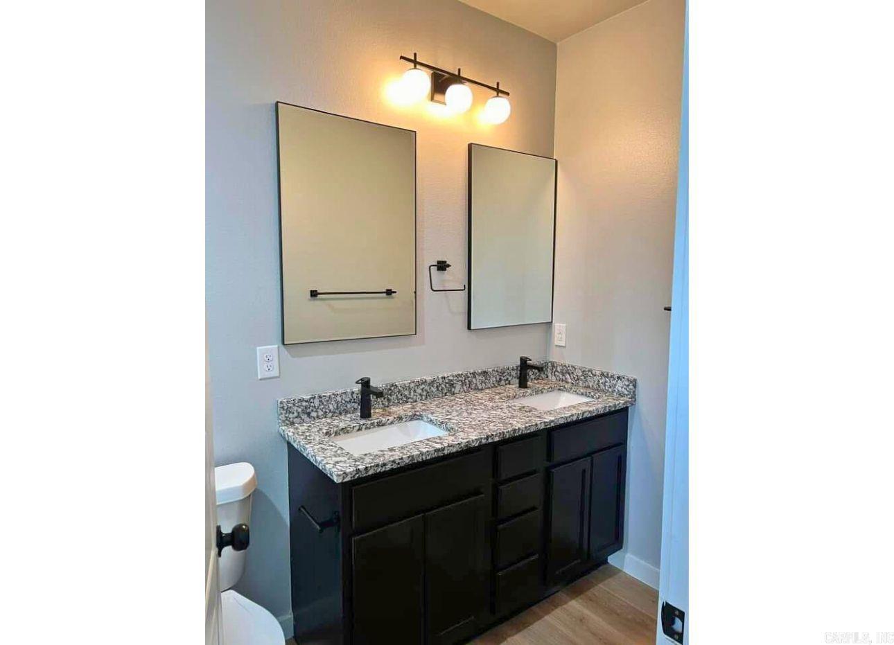 JONES & WORTHEN - Residential