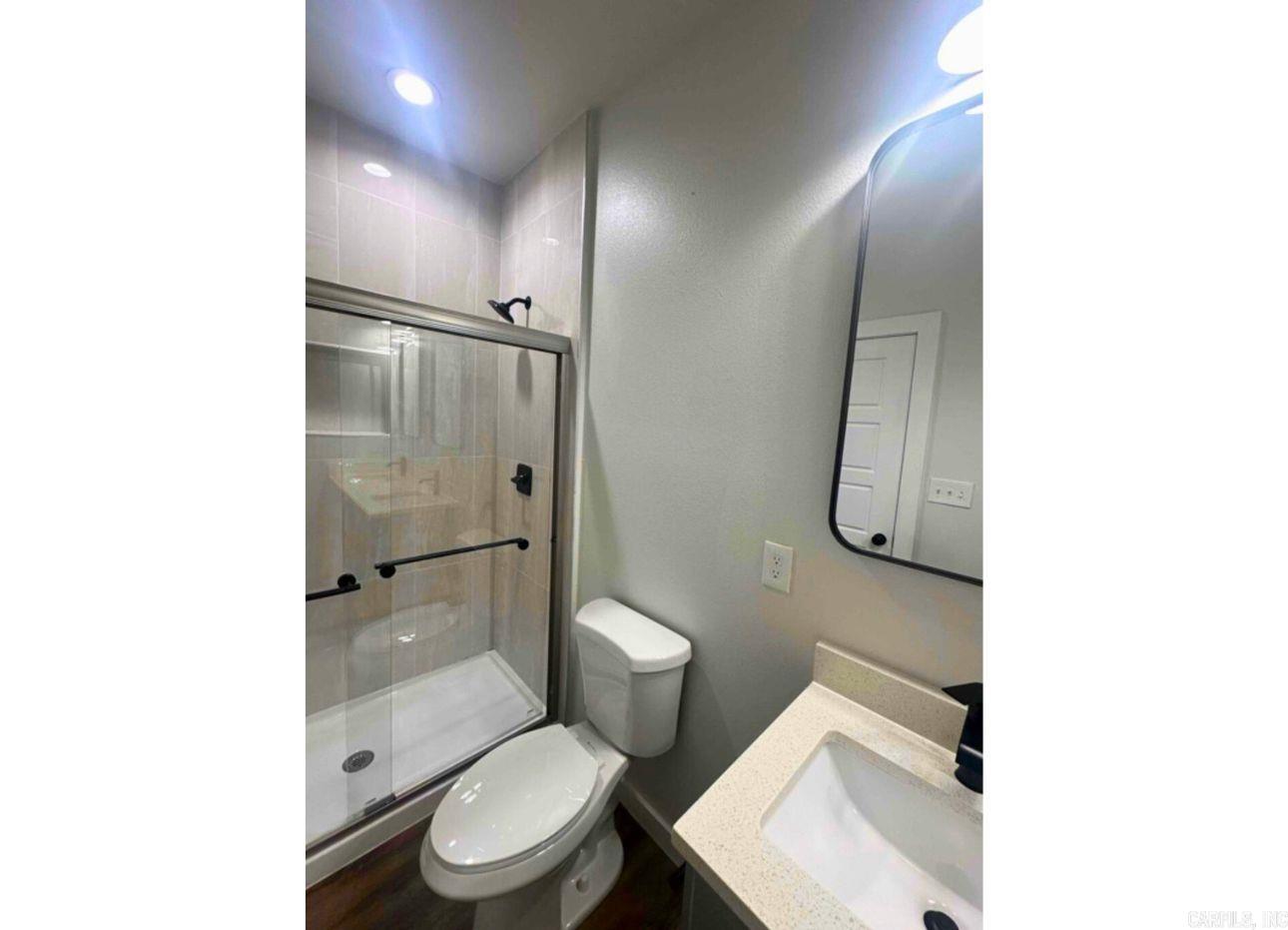 JONES & WORTHEN - Residential