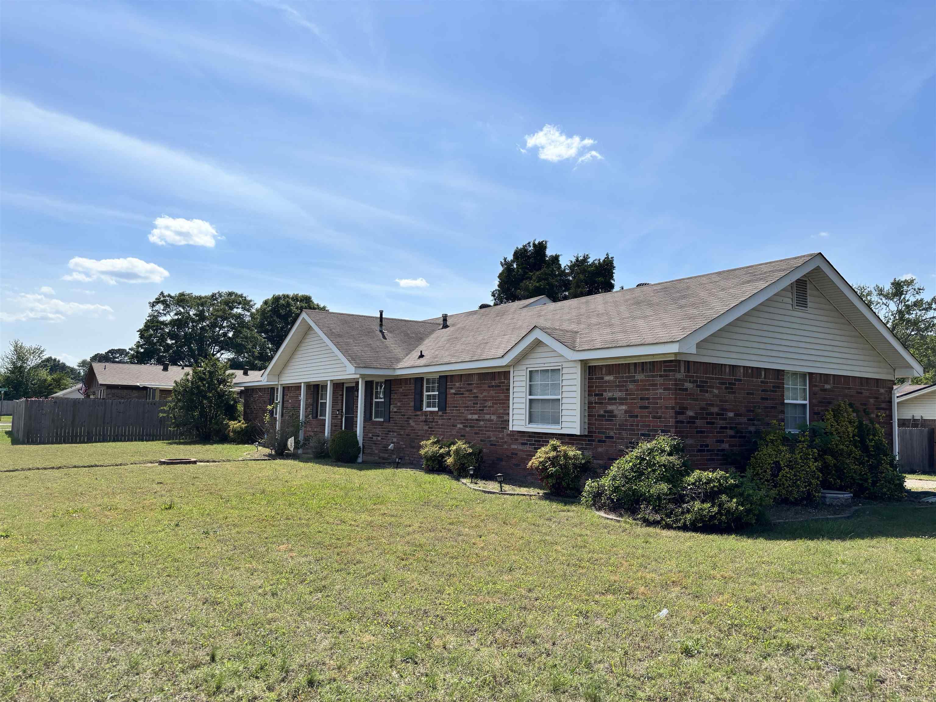 STONEWALL - Residential