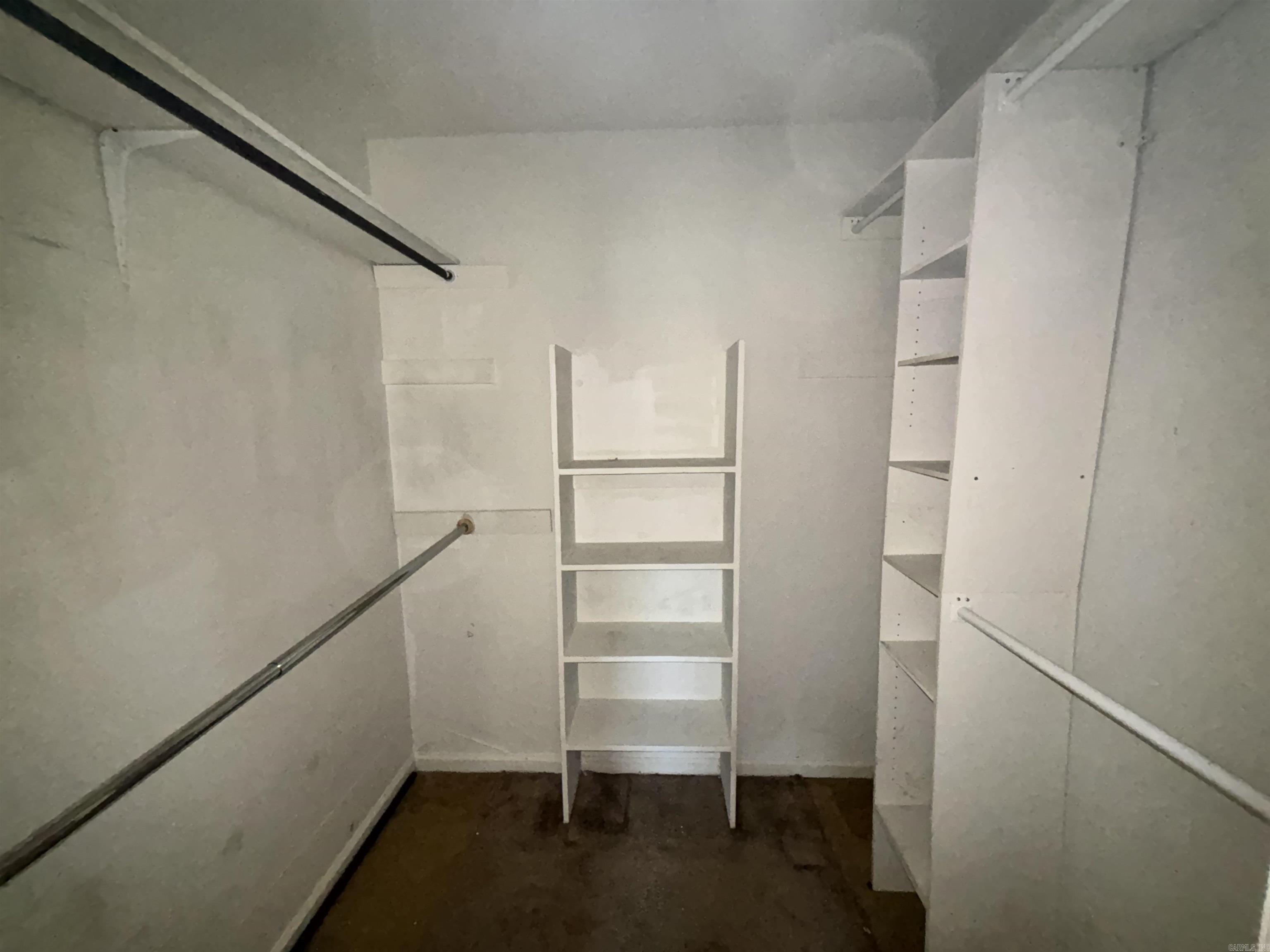 STONEWALL - Residential
