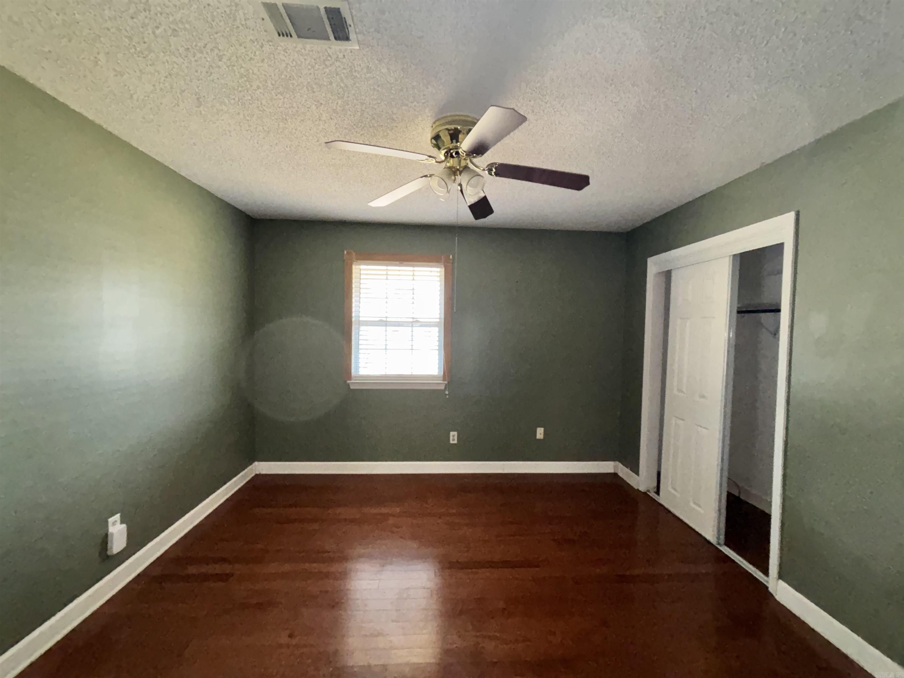 STONEWALL - Residential