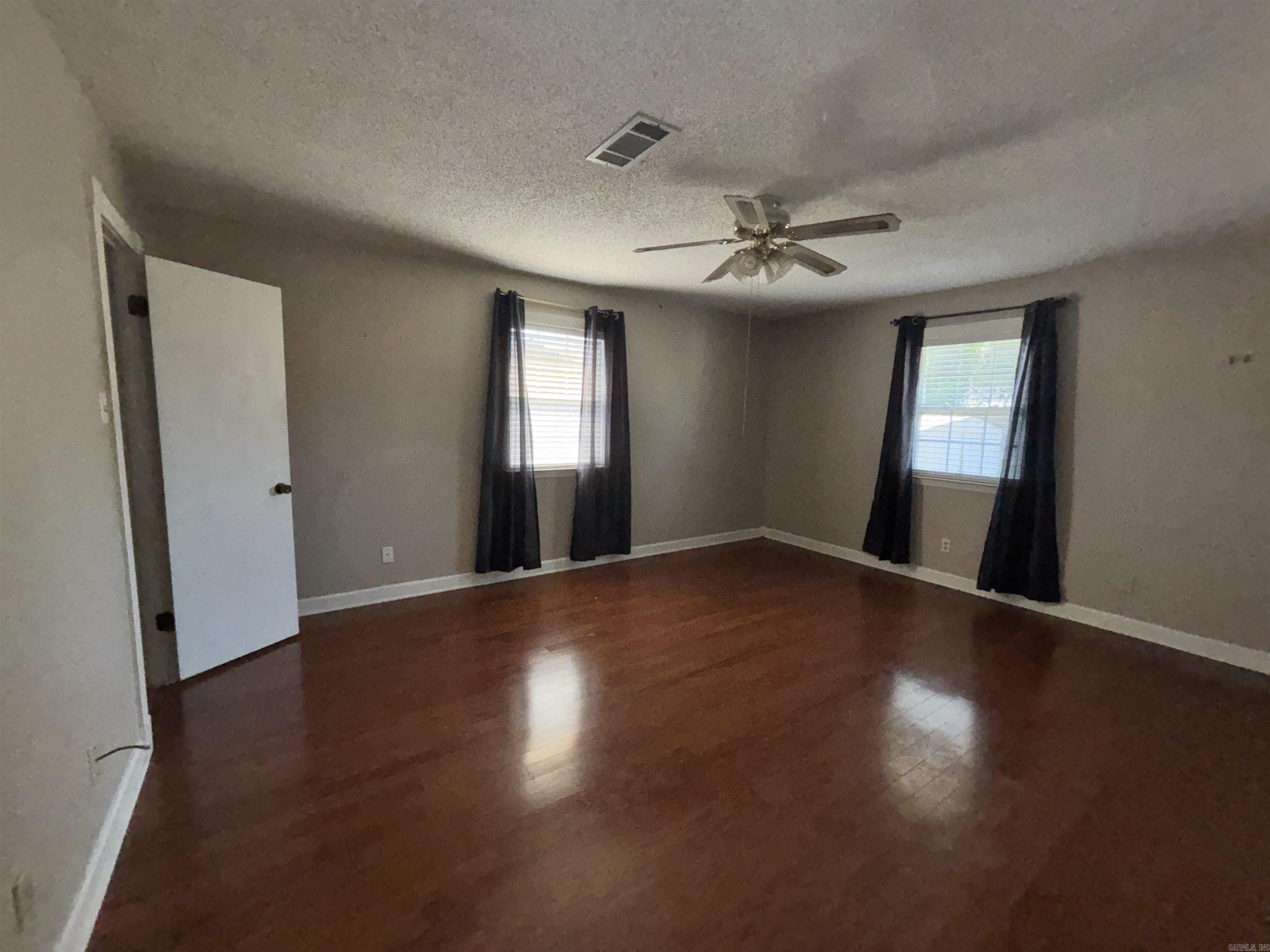 STONEWALL - Residential