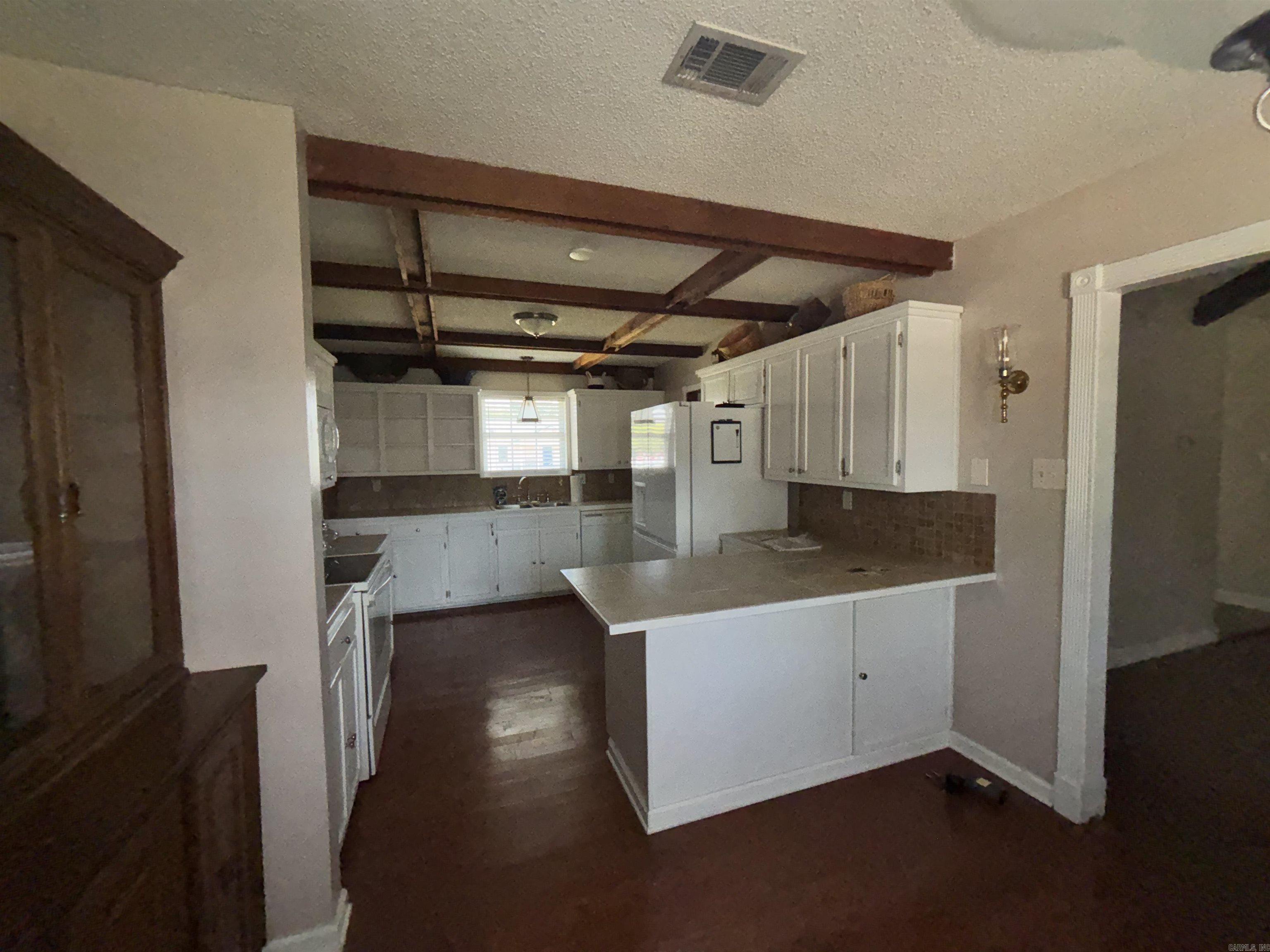 STONEWALL - Residential